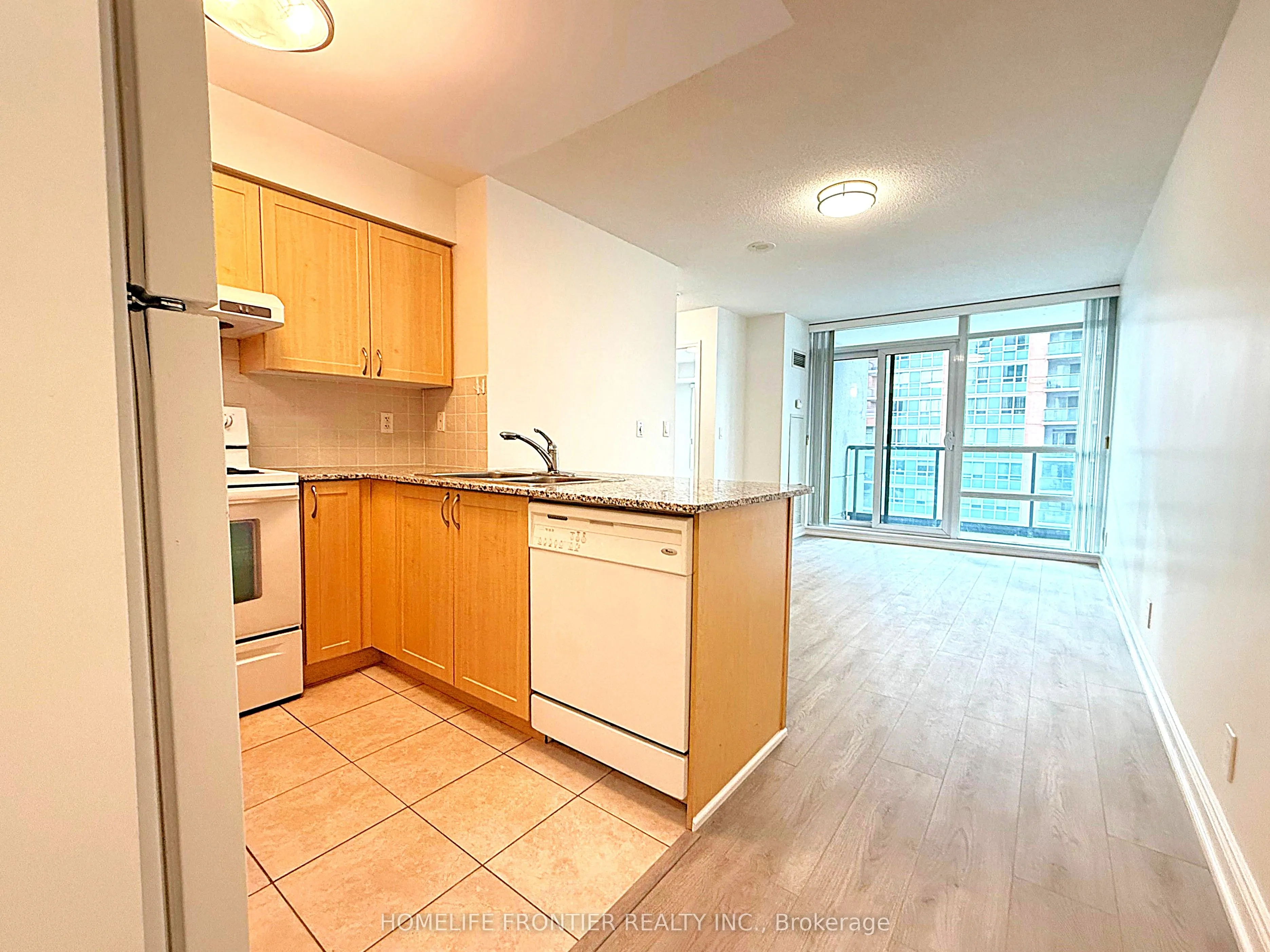 55 South Town Centre Boulevard, #705