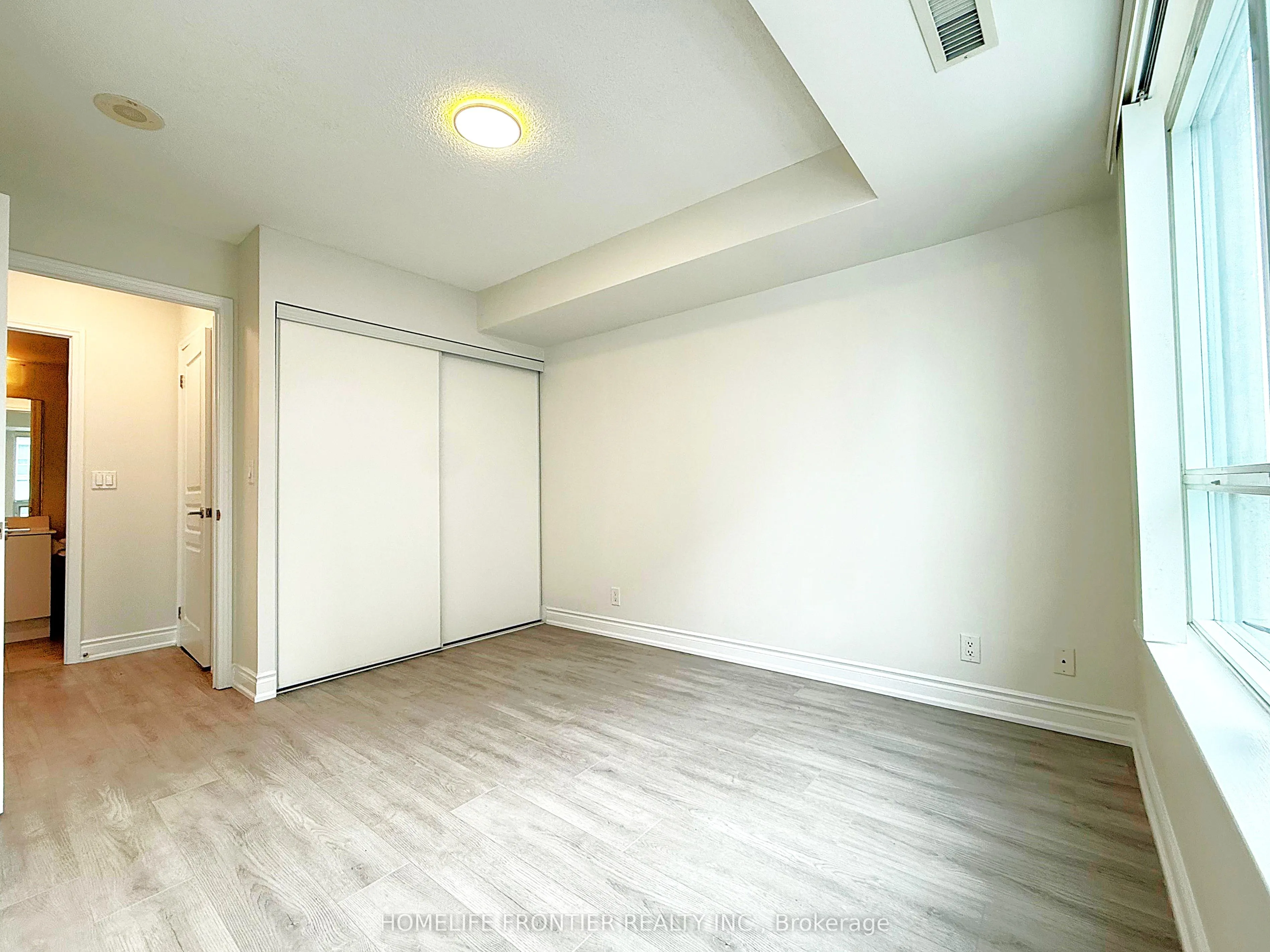 55 South Town Centre Boulevard, #705