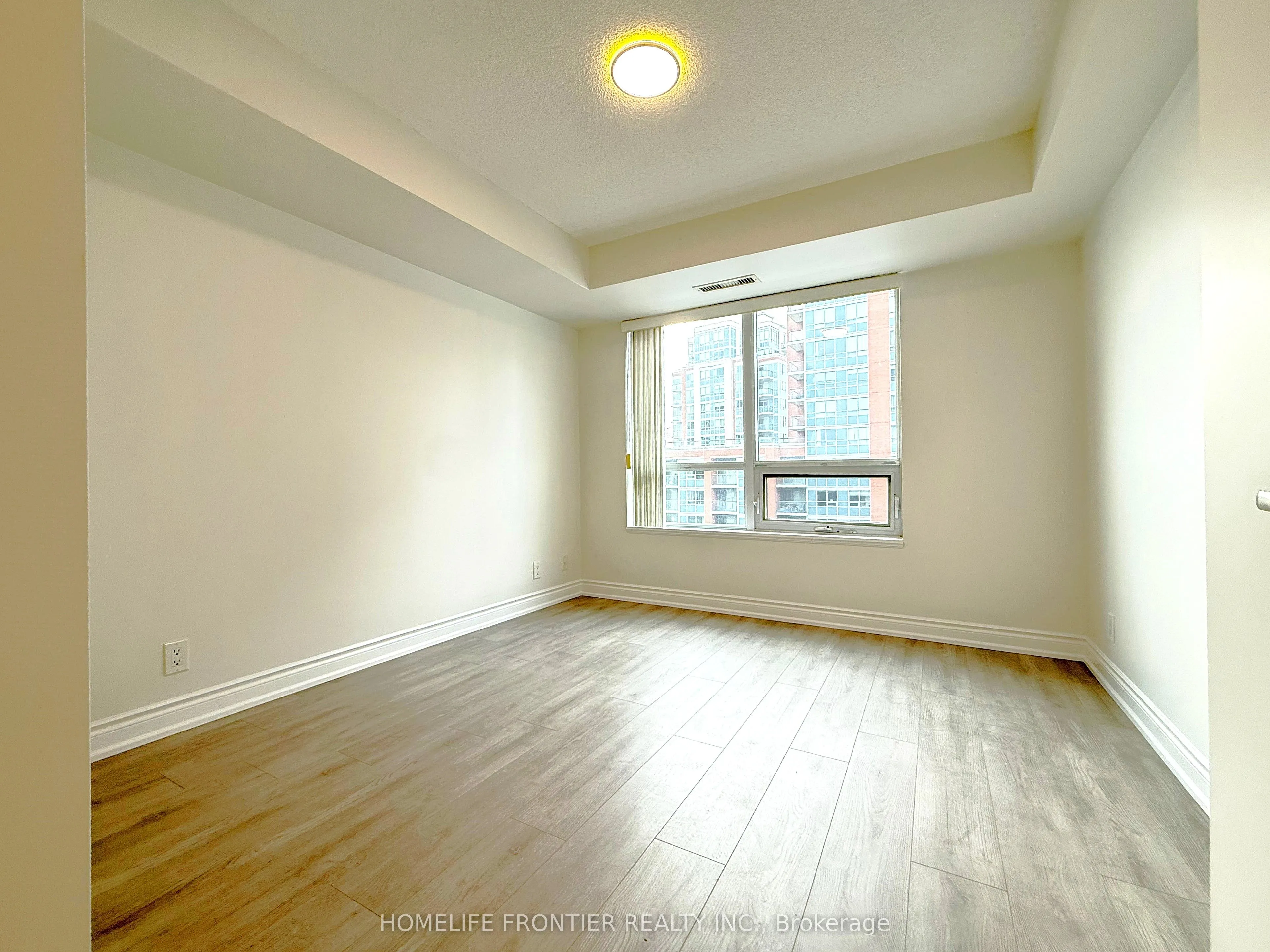 55 South Town Centre Boulevard, #705