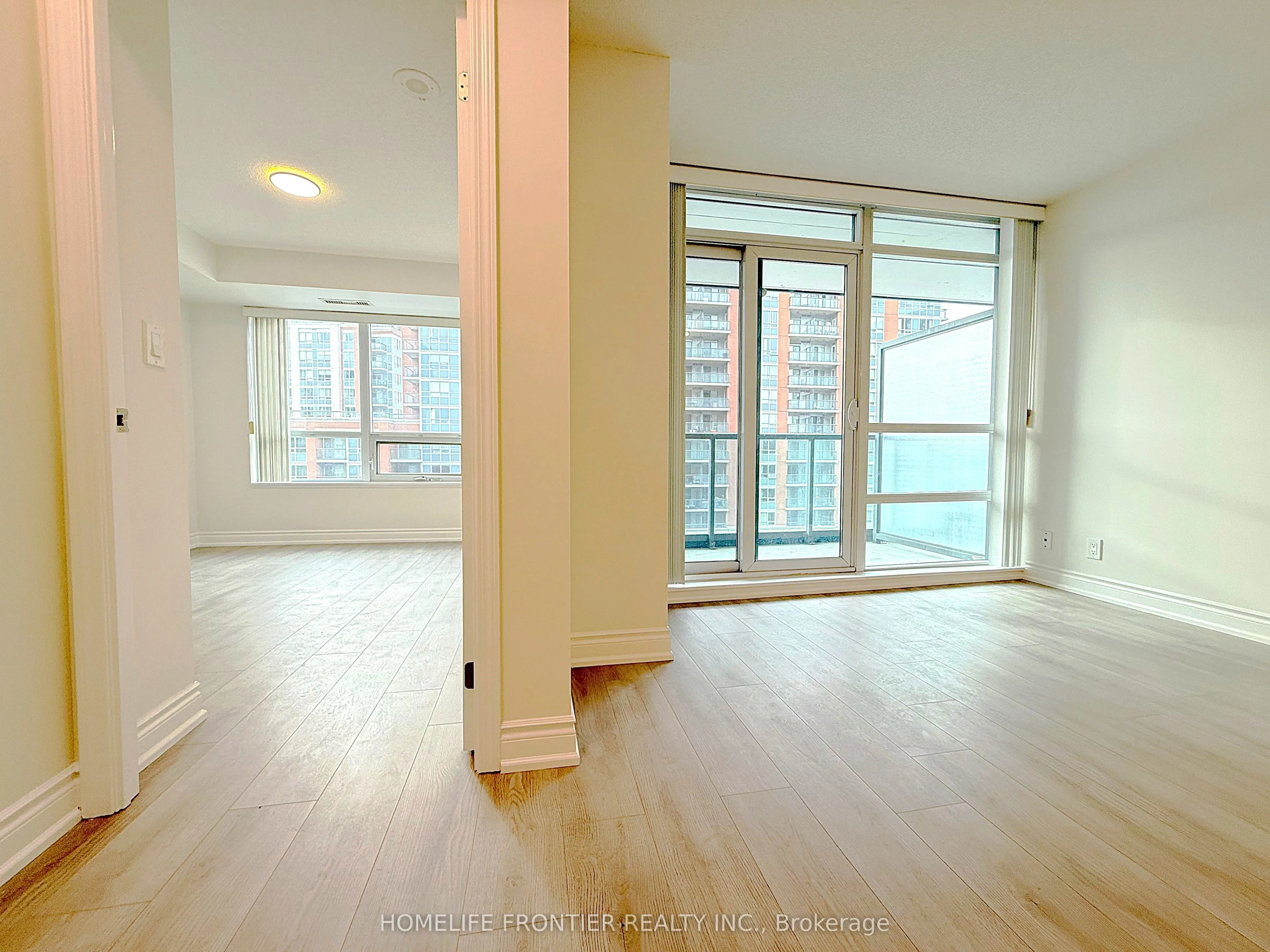 55 South Town Centre Boulevard, #705