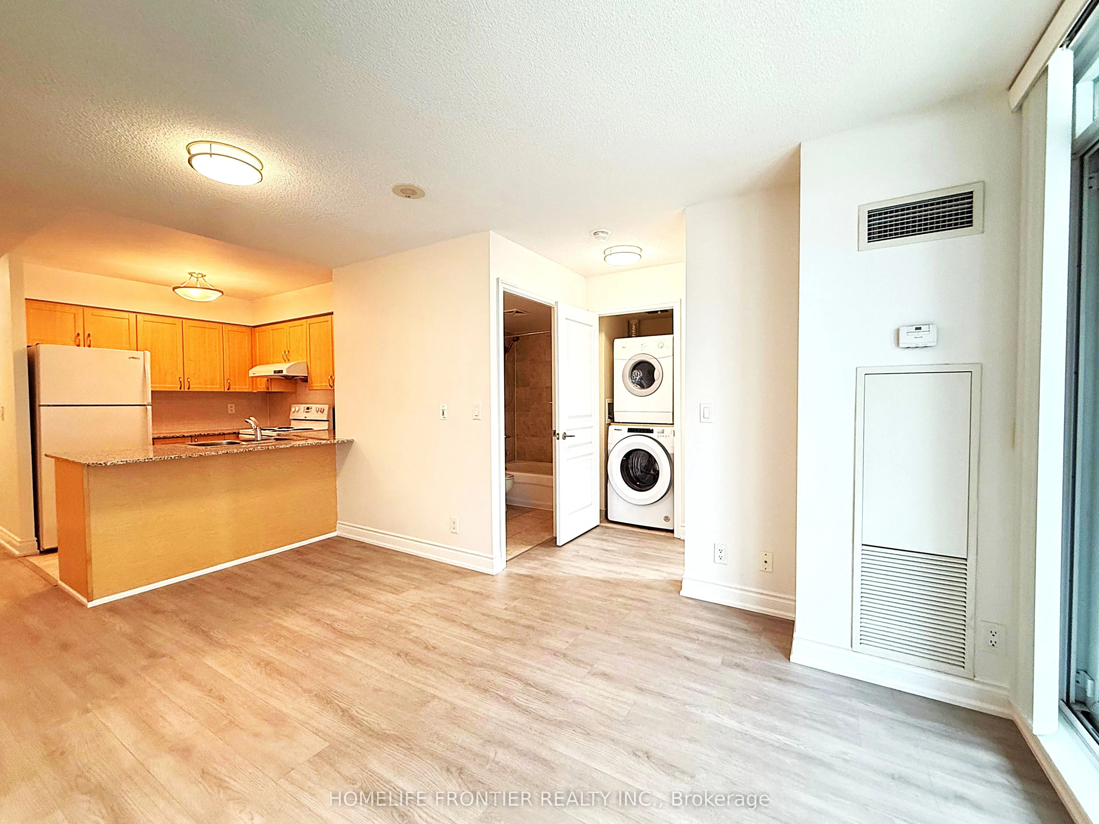55 South Town Centre Boulevard, #705