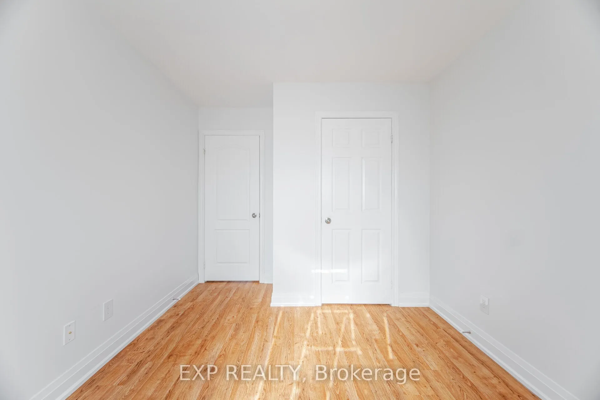 32 Arco Circle