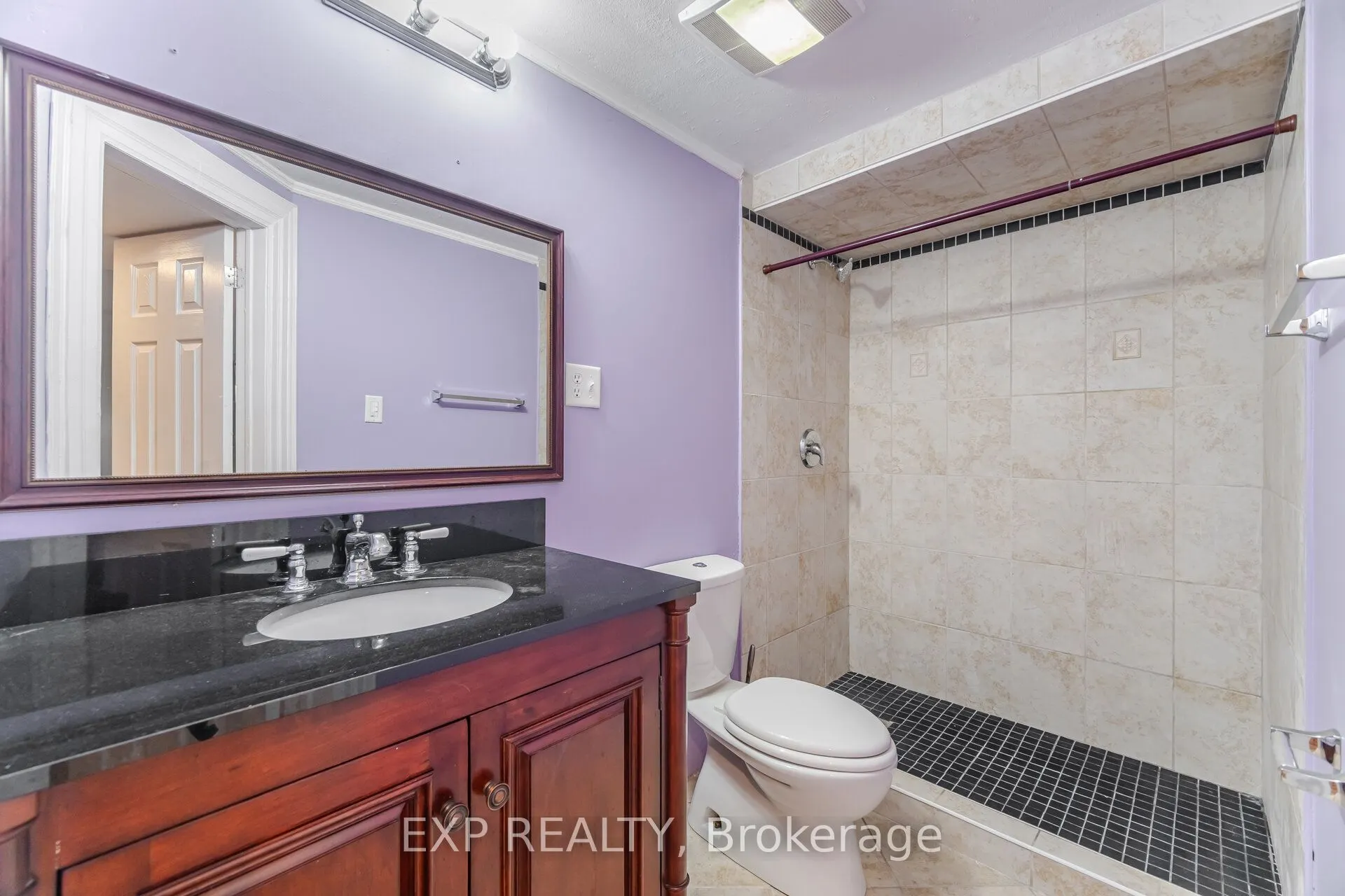 32 Arco Circle