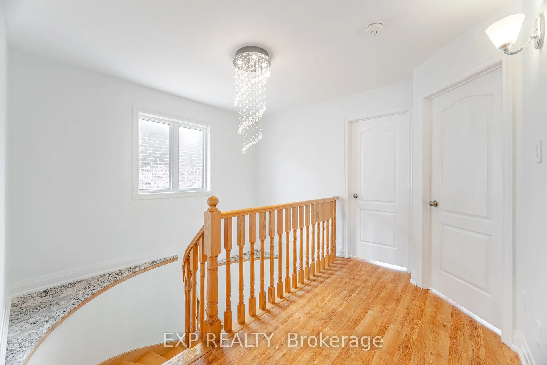 32 Arco Circle