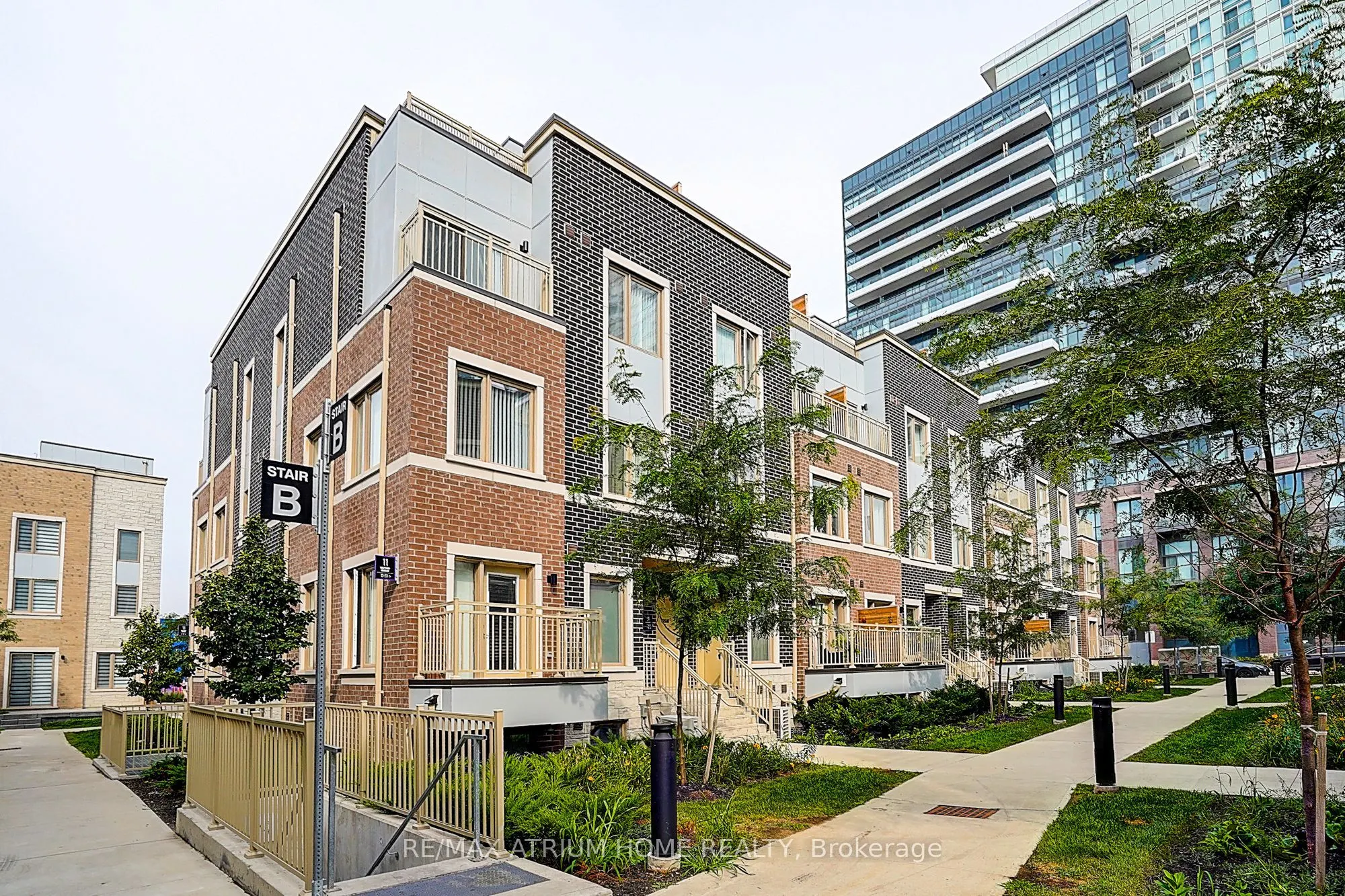 11 Honeycrisp Crescent, #14