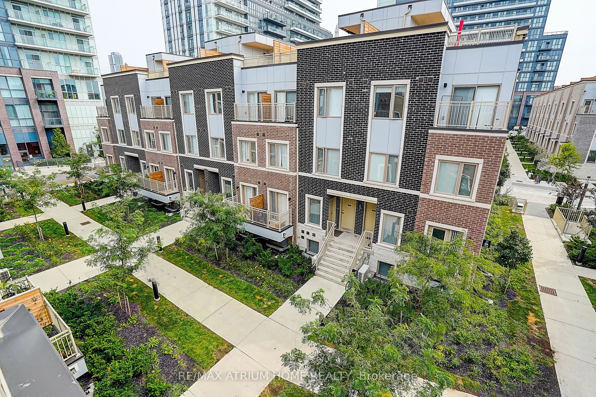 11 Honeycrisp Crescent, #14