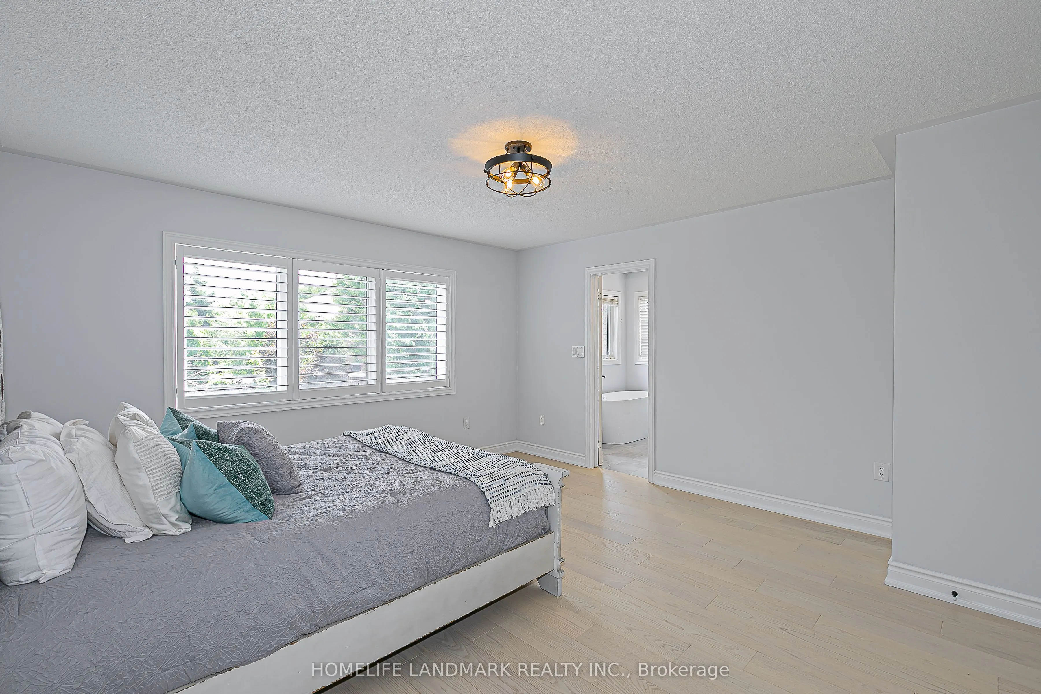 9 Longwood Avenue