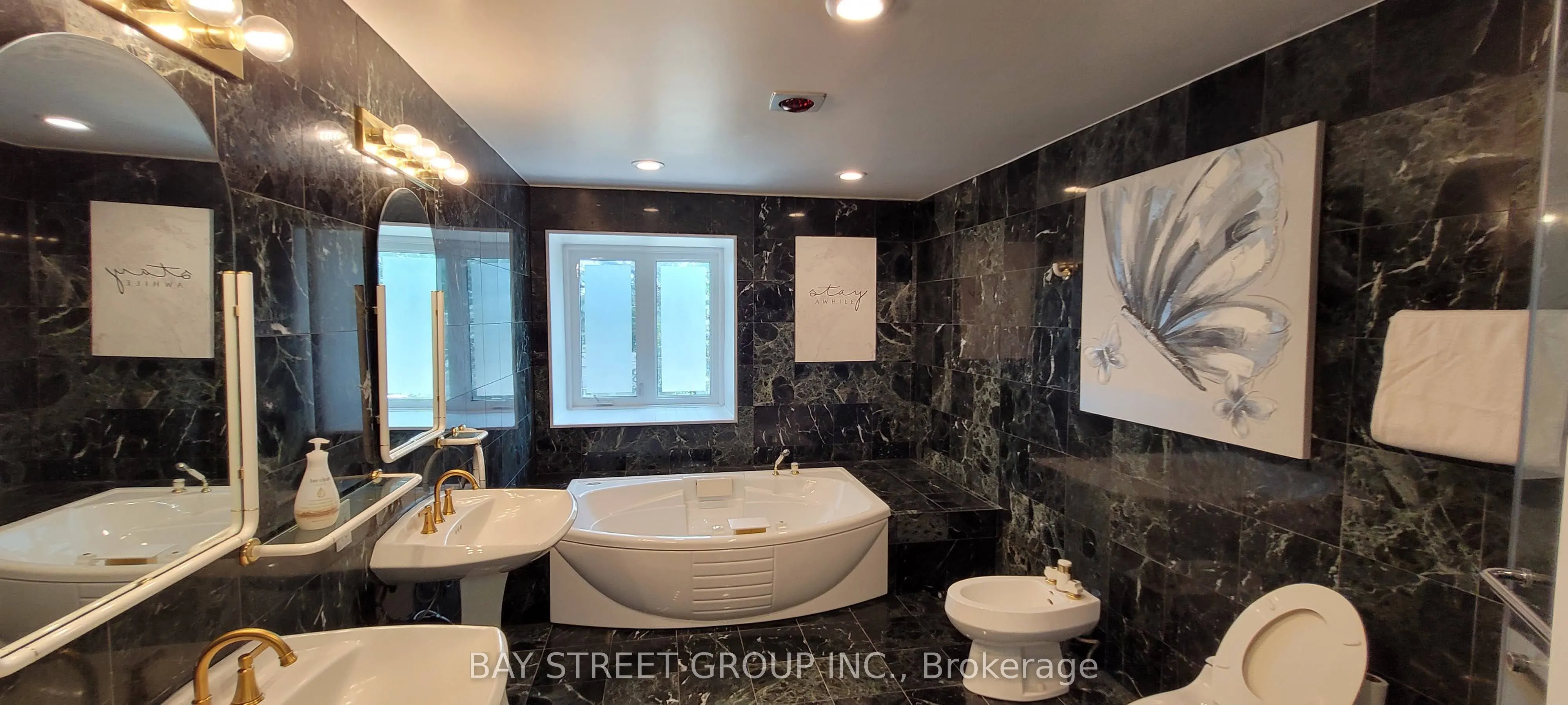 7 Maple Crescent