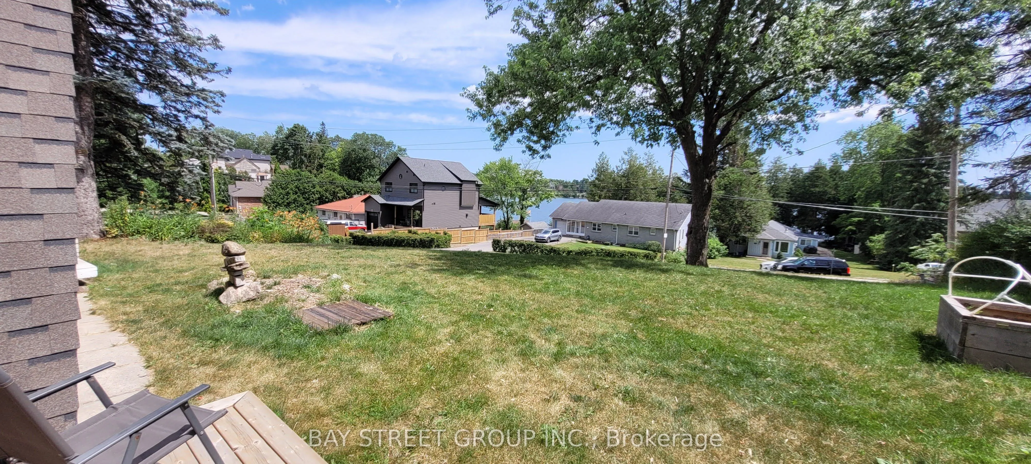7 Maple Crescent