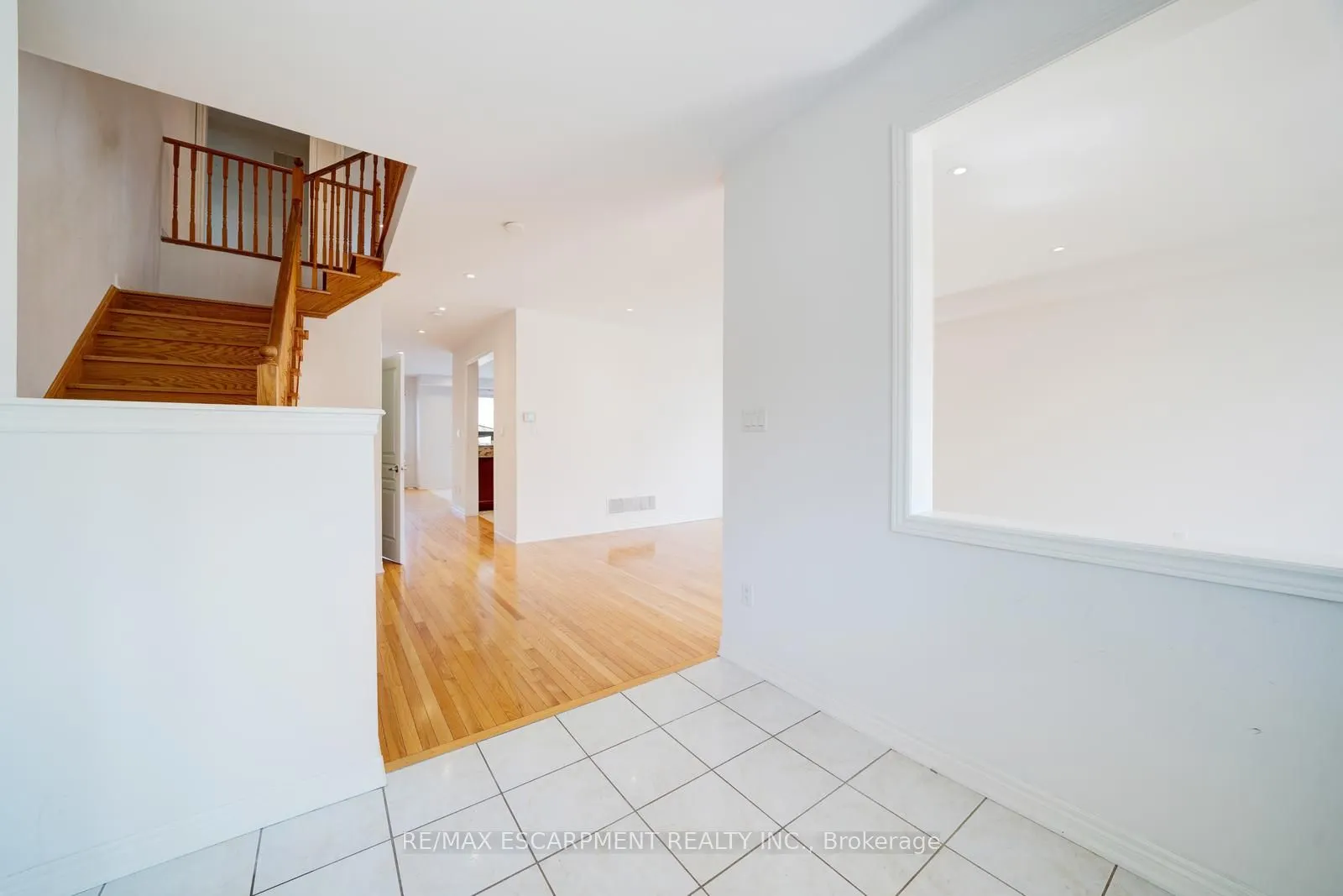 6 Weekes Avenue