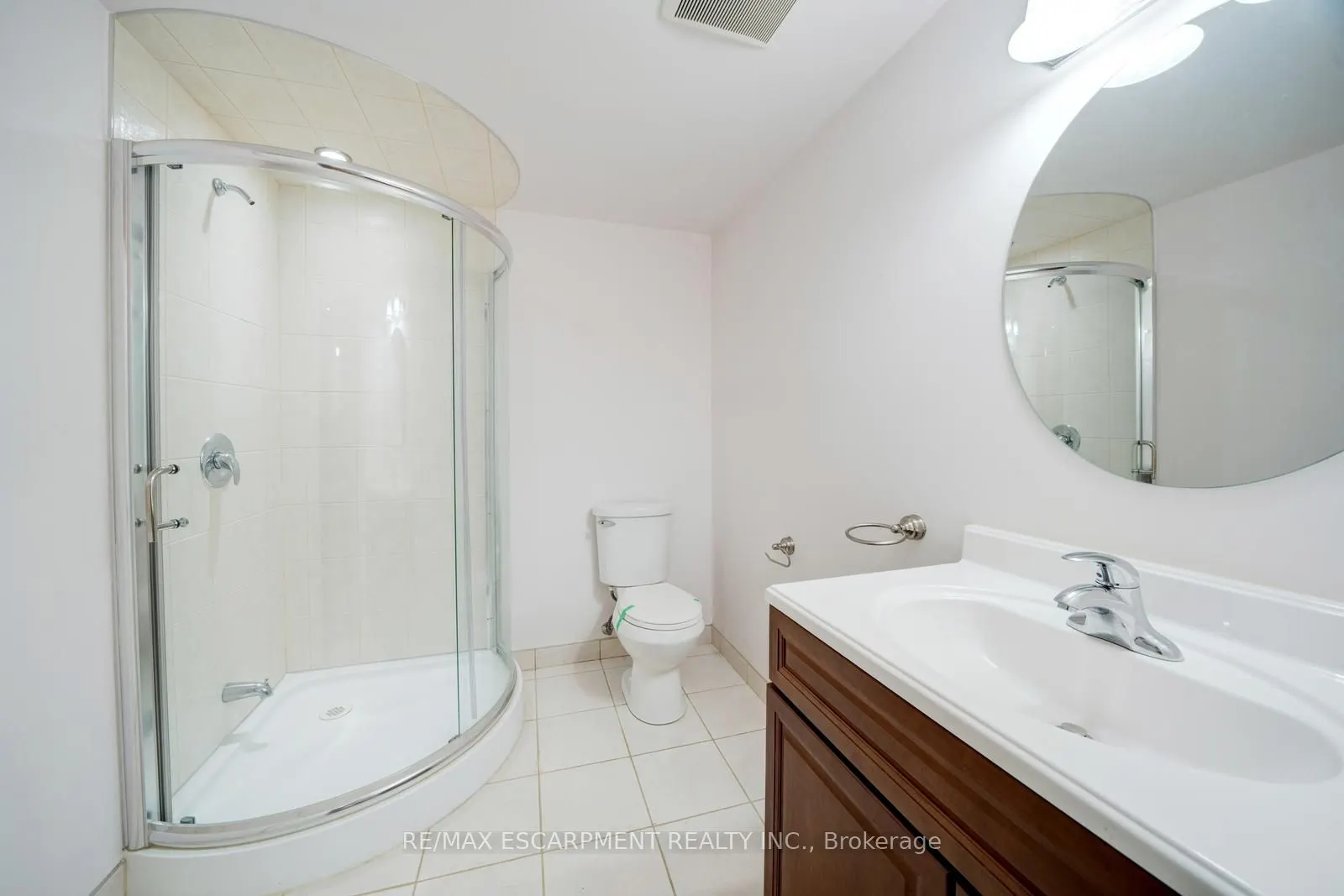 6 Weekes Avenue
