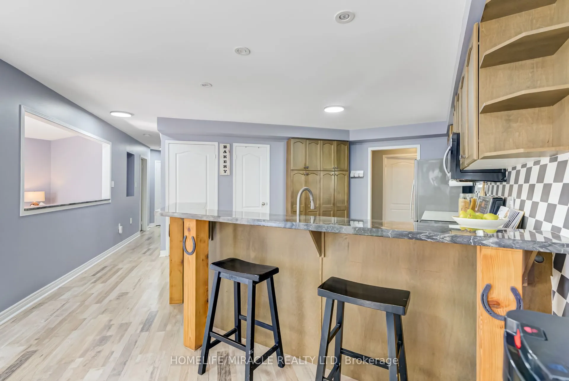 146 8th Avenue