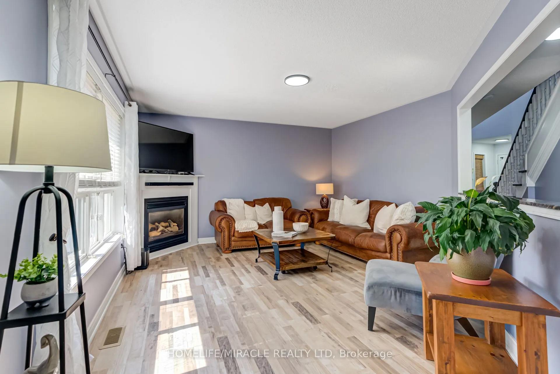 146 8th Avenue