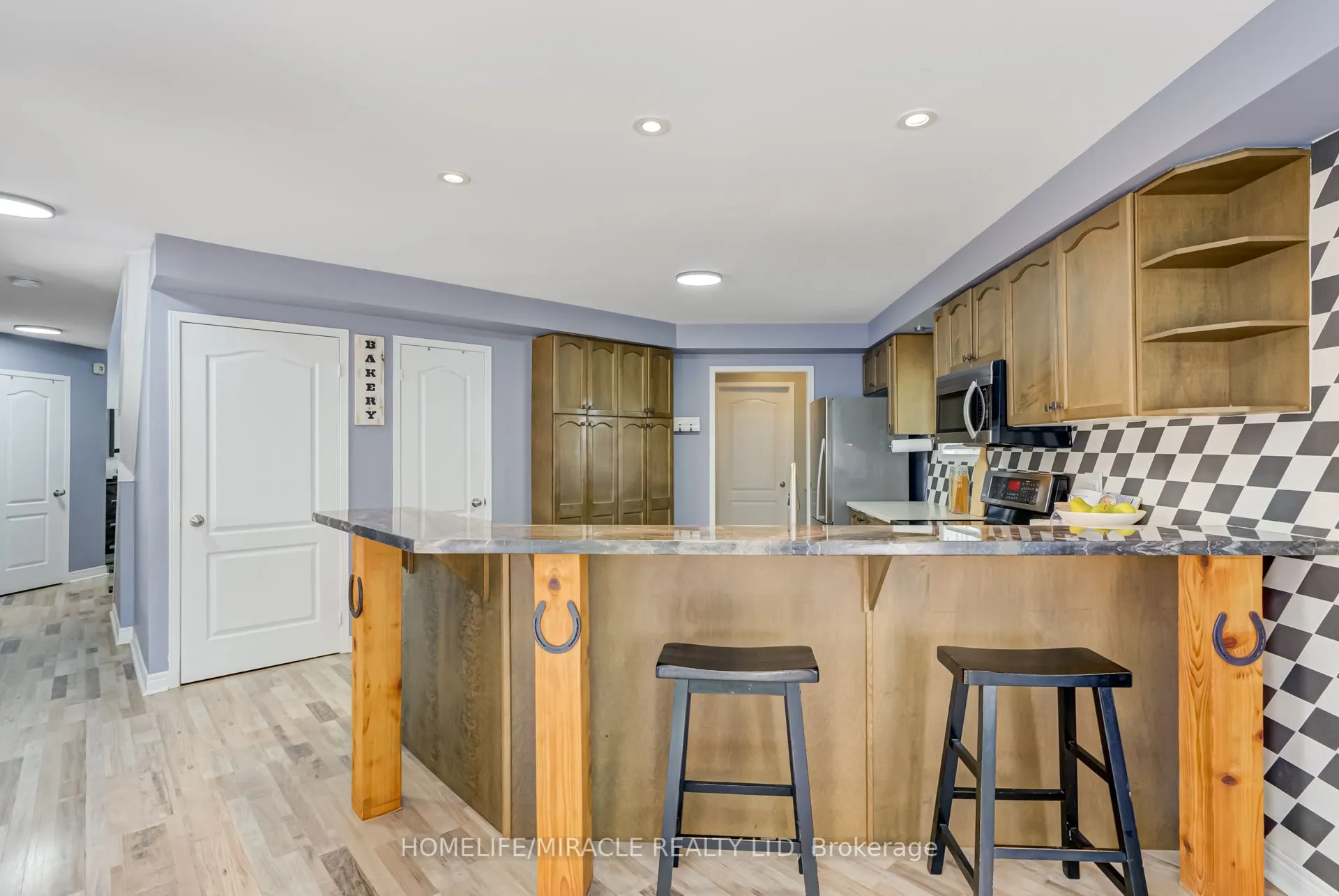 146 8th Avenue