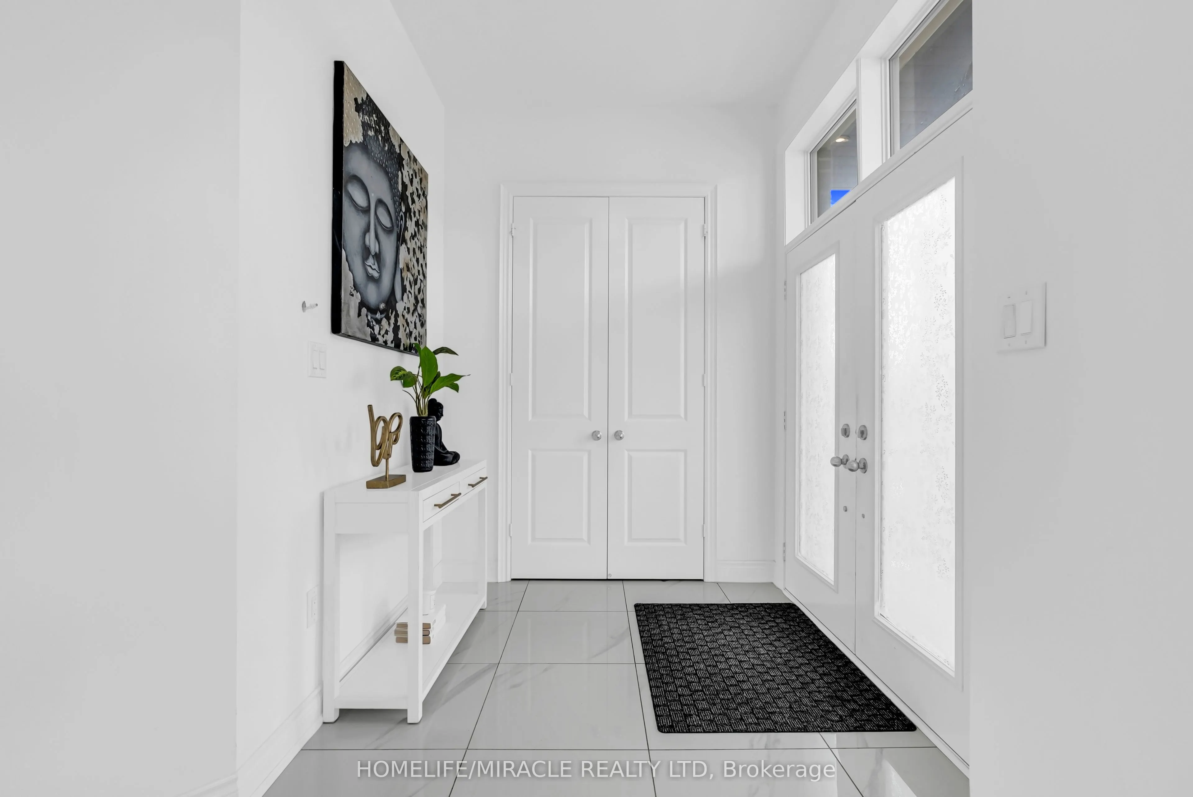 9 Galen Crescent