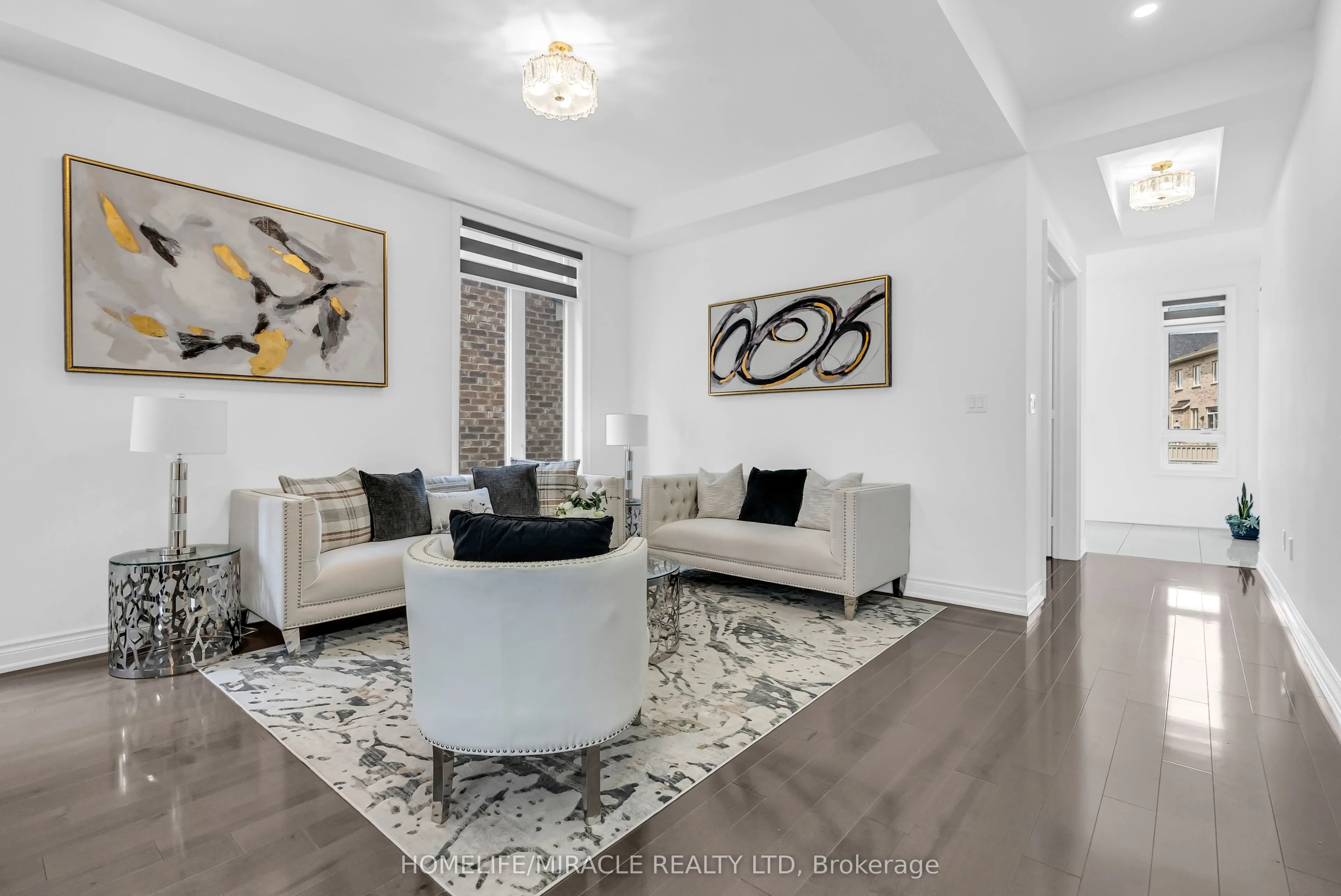 9 Galen Crescent