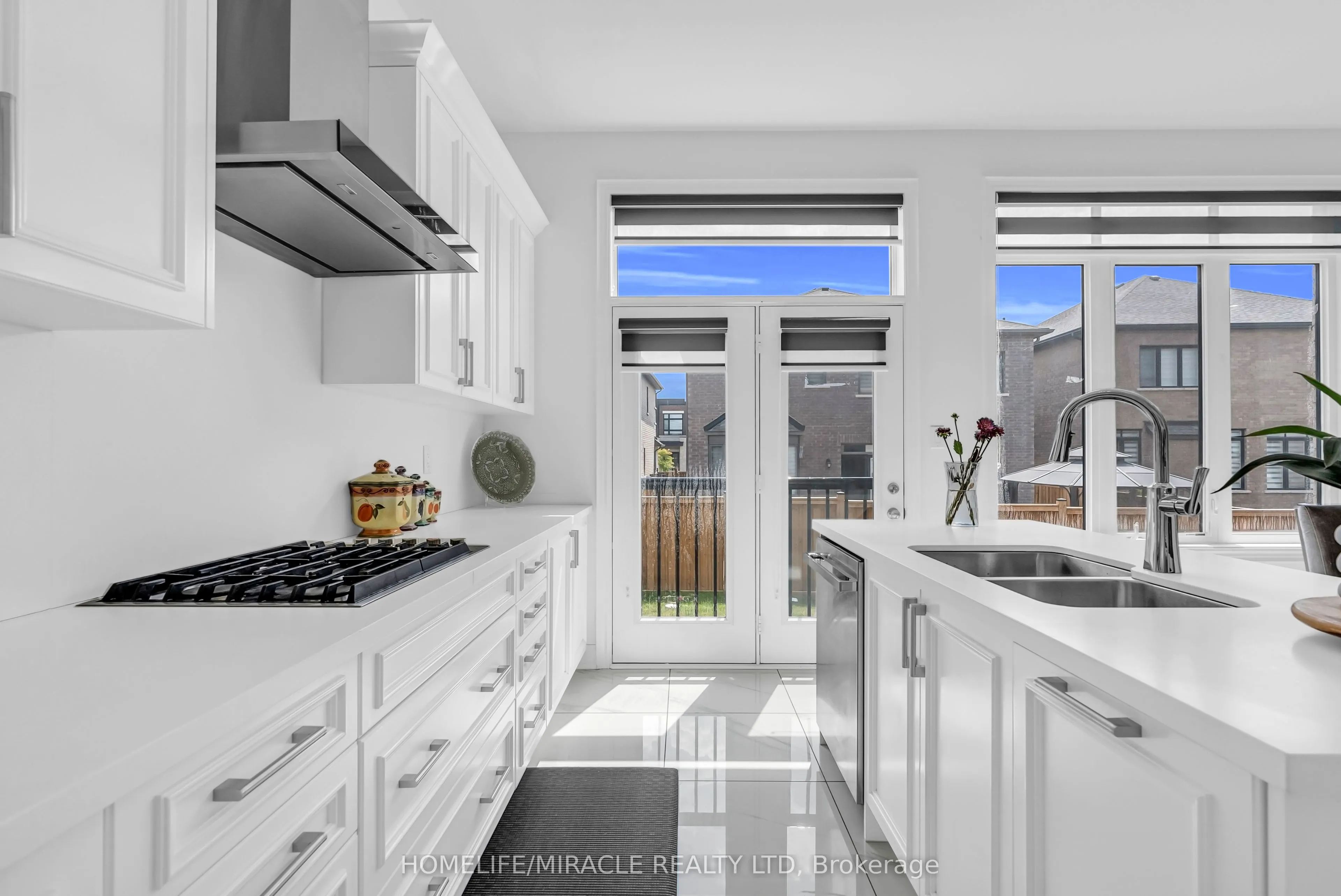9 Galen Crescent