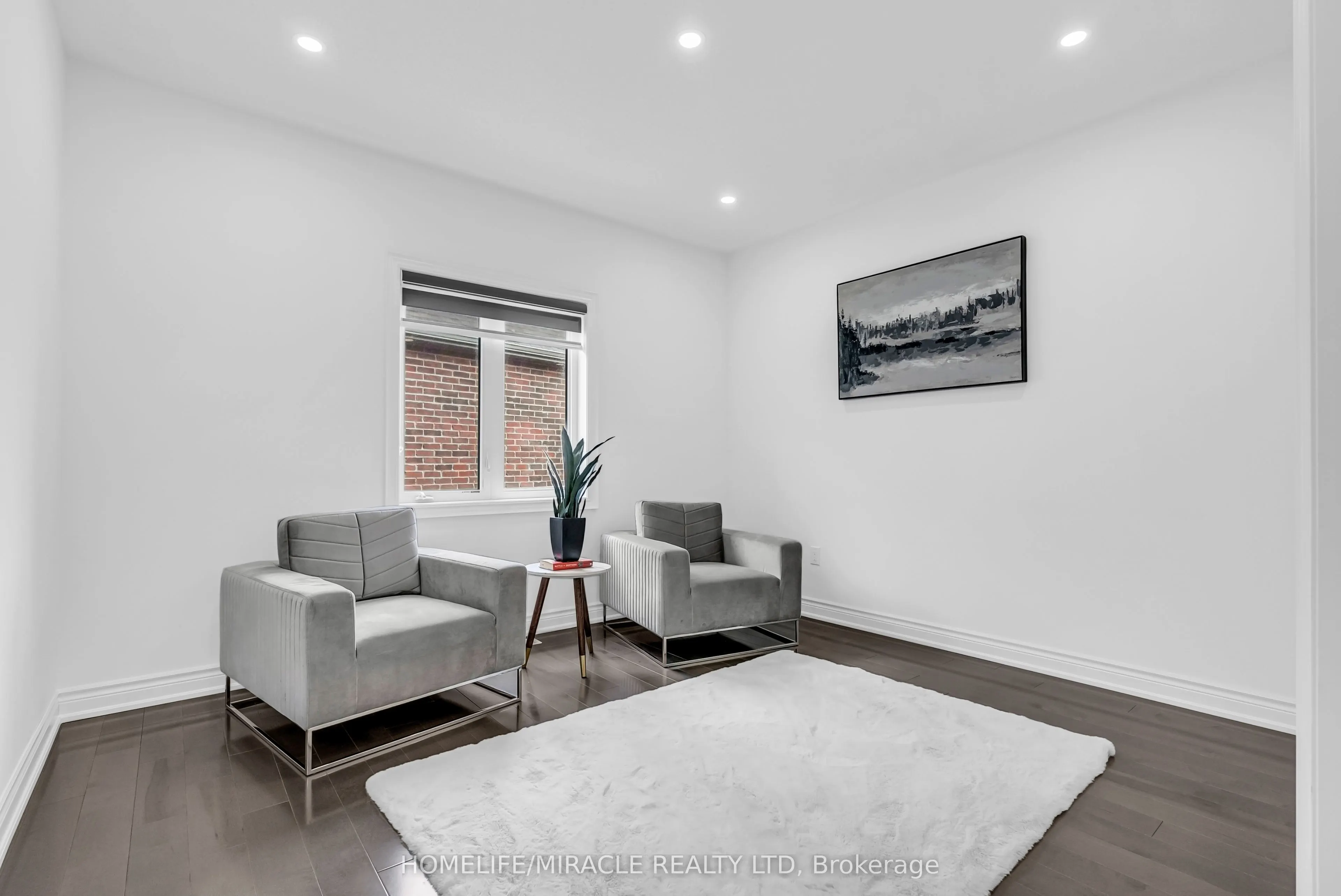 9 Galen Crescent