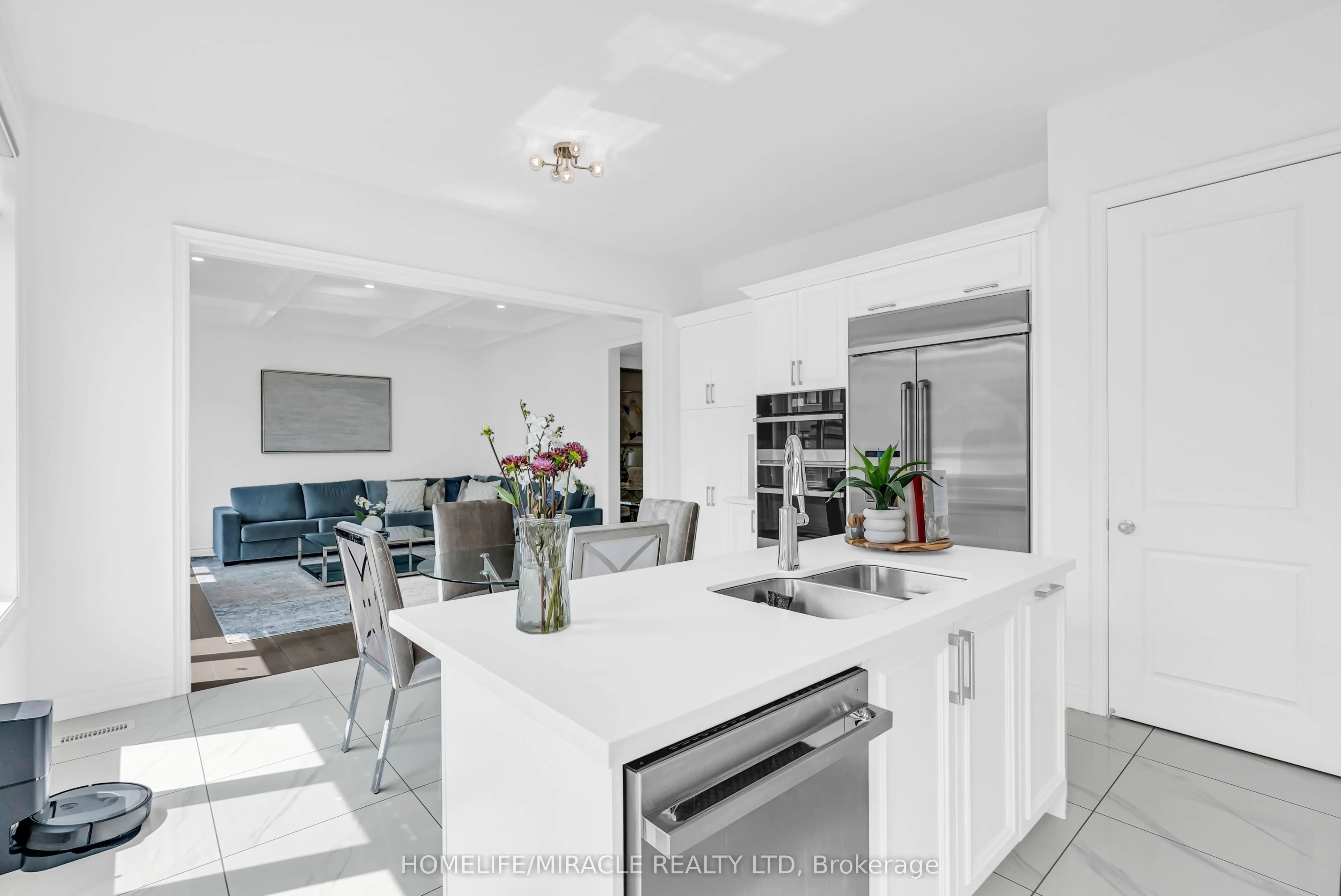 9 Galen Crescent