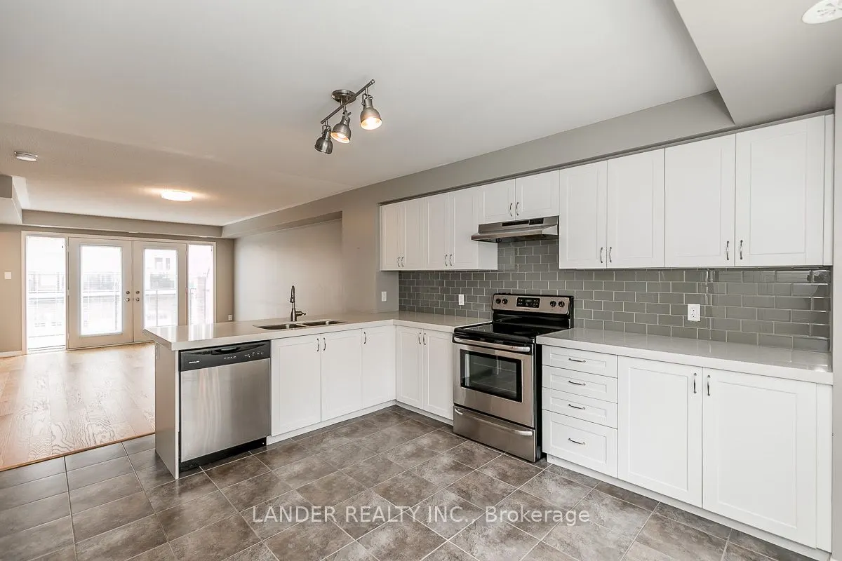 54 Harry Penrose Avenue, #31