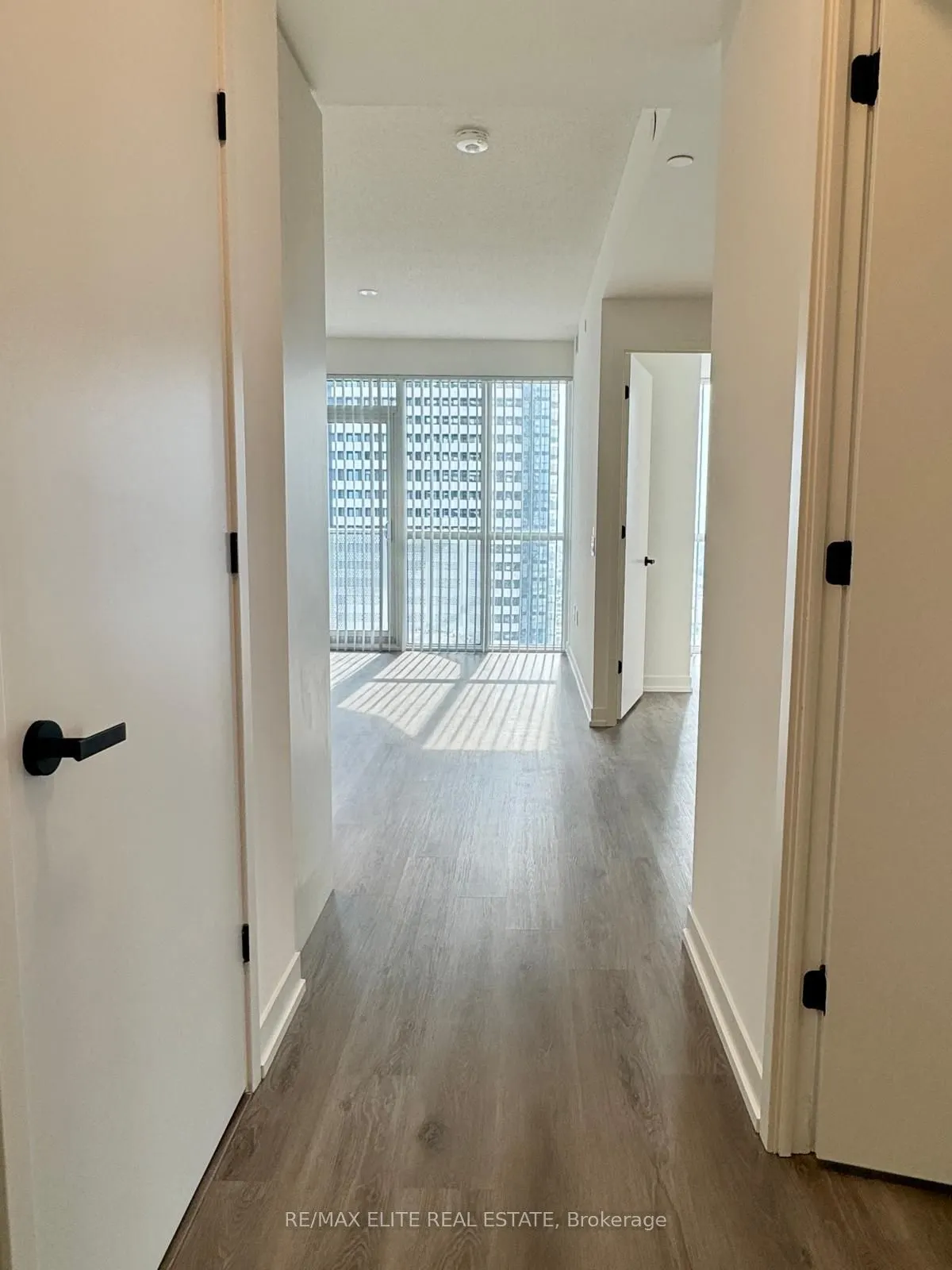 28 Interchange Way, #2903