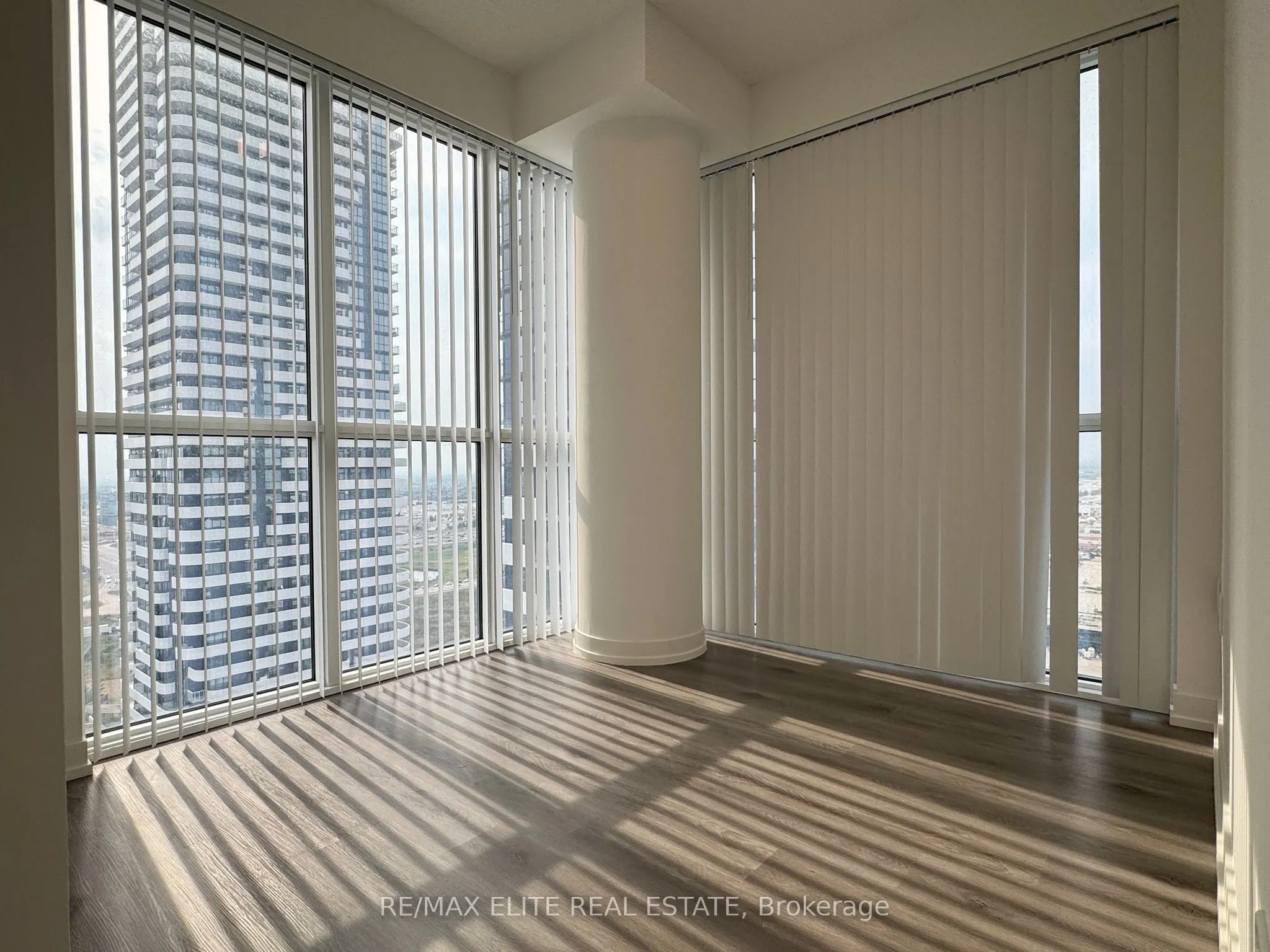 28 Interchange Way, #2903