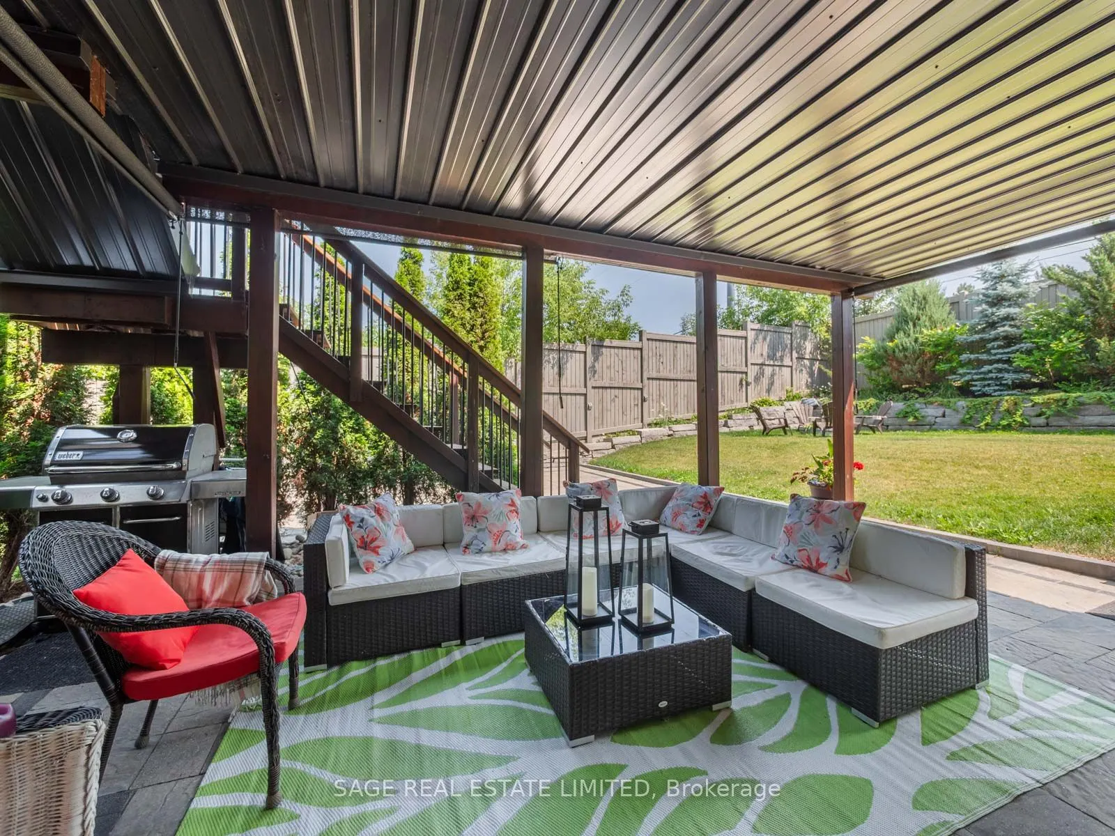 4 Alex Campbell Crescent W, #LOWER