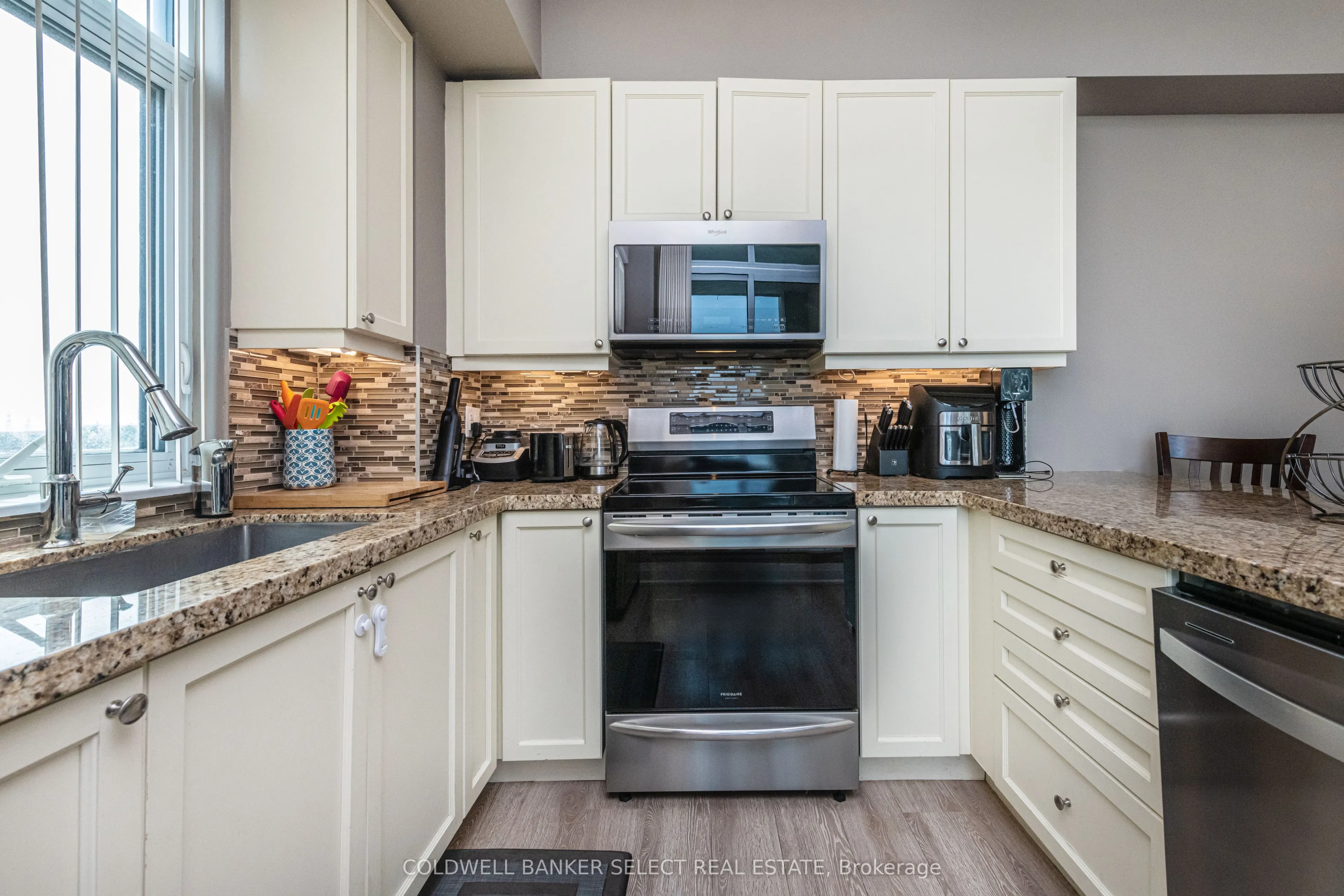 12 Woodstream Boulevard, #508