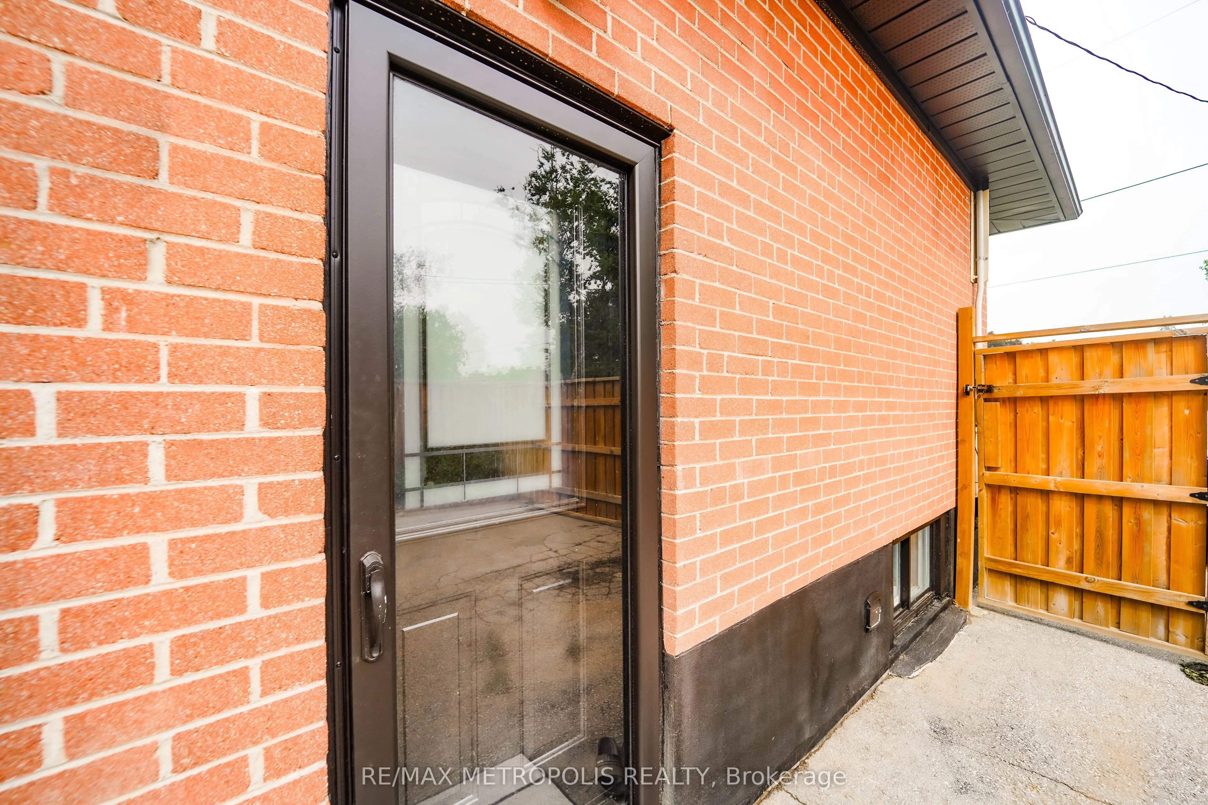 23 Hawman Avenue