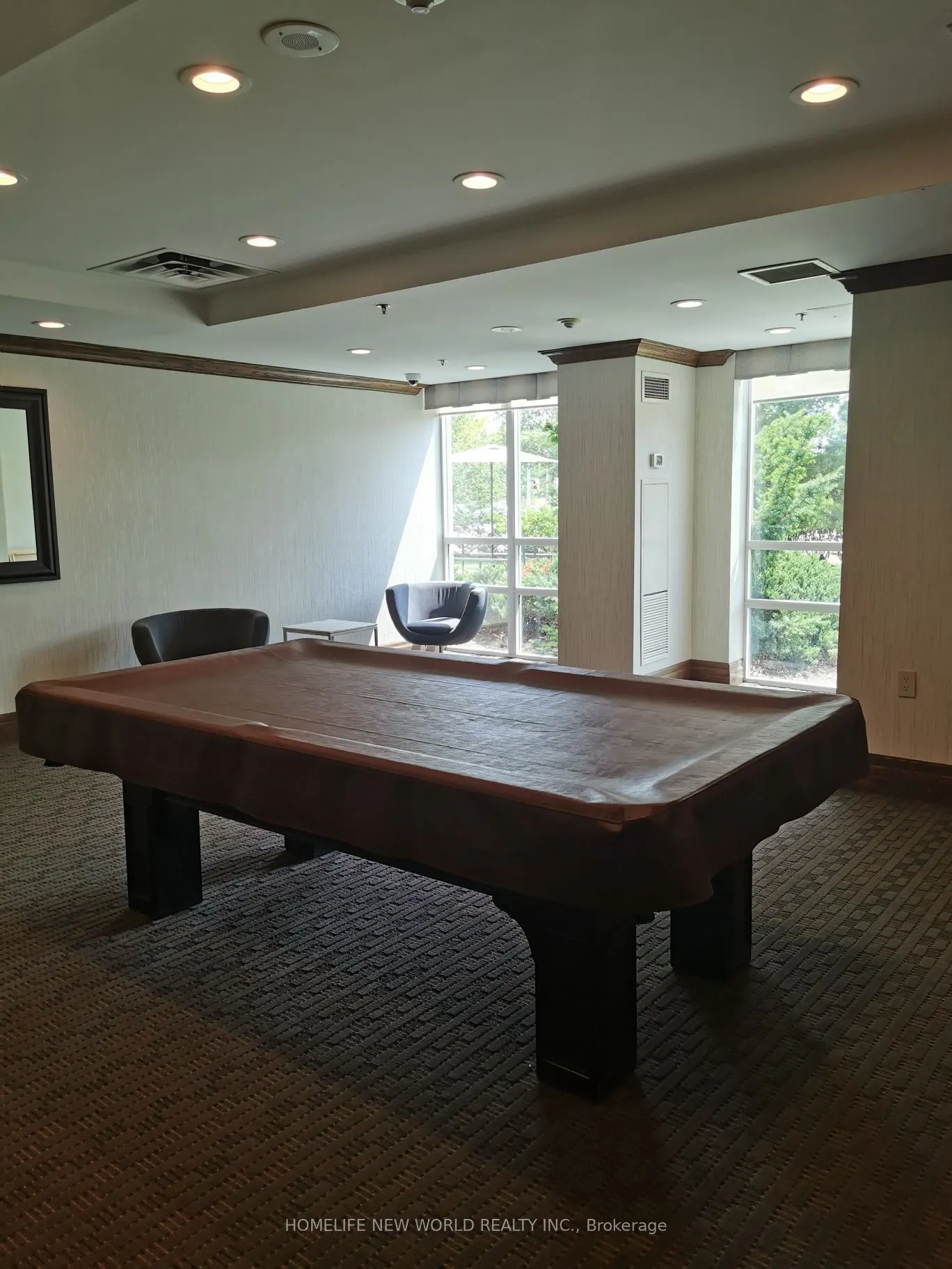 11 Oneida Crescent, #401