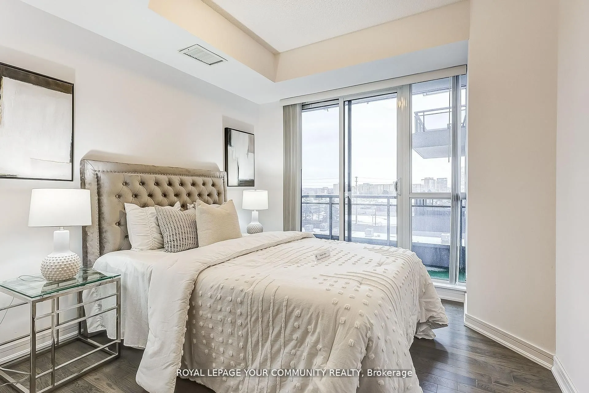 9205 Yonge Street, #401 NE