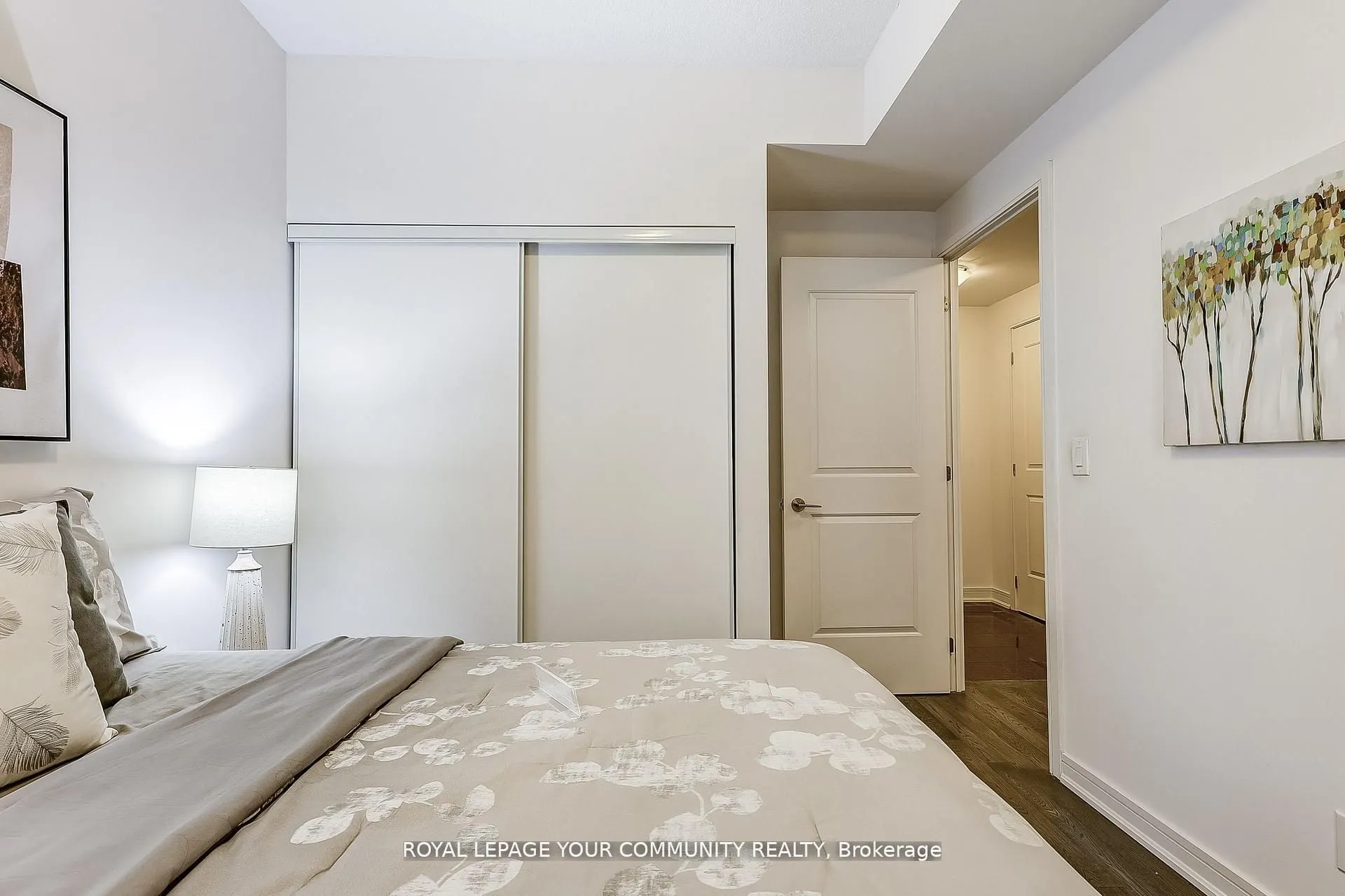 9205 Yonge Street, #401 NE