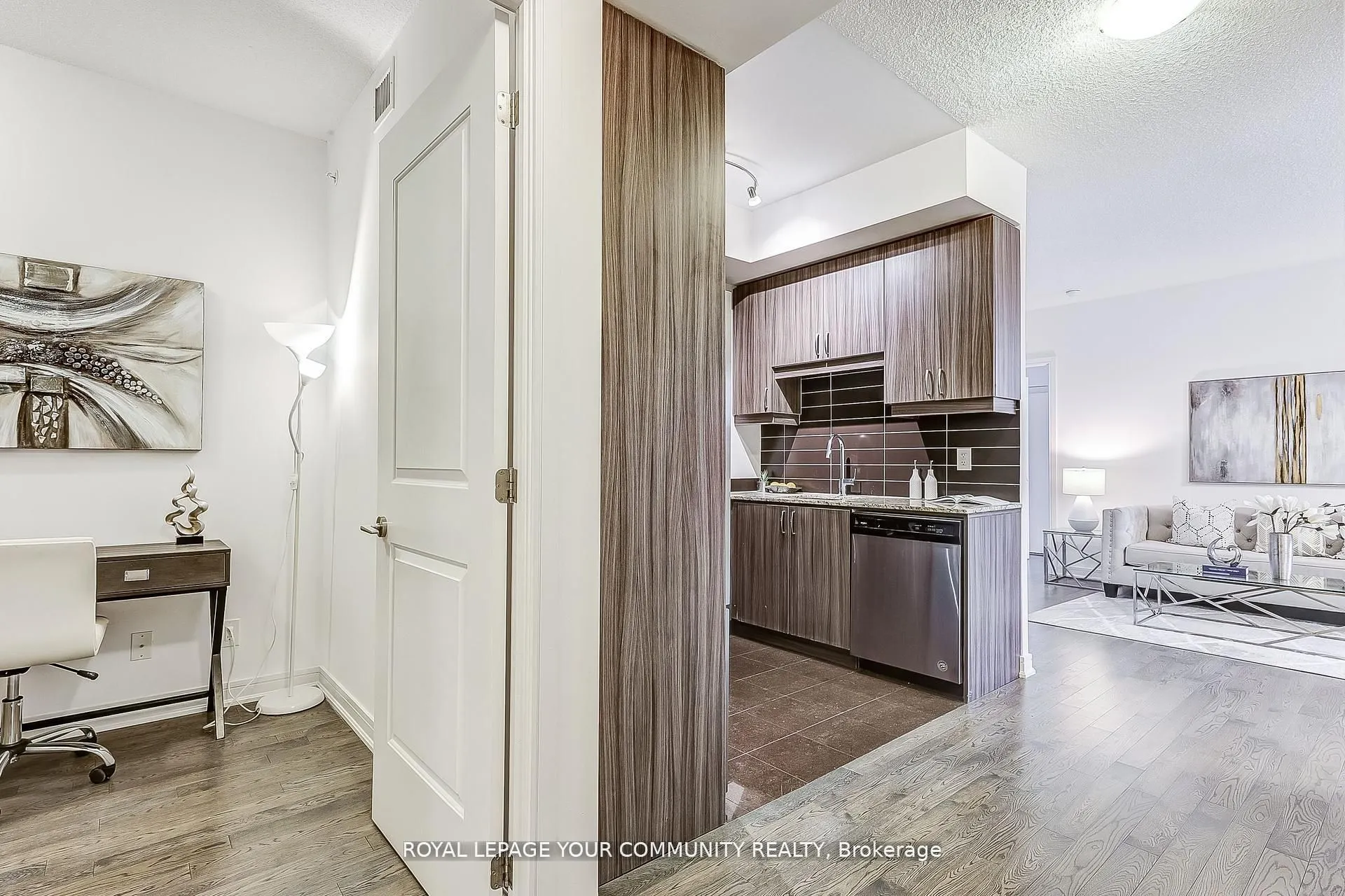 9205 Yonge Street, #401 NE