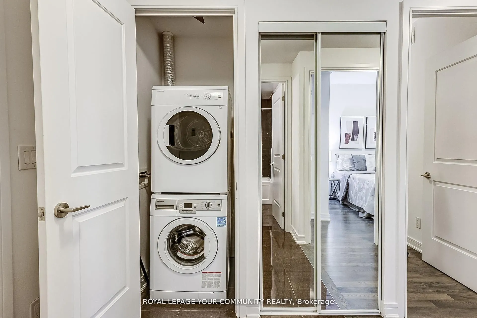 9205 Yonge Street, #401 NE