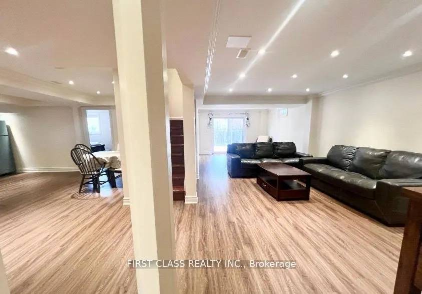 9 Wiley Ave Avenue