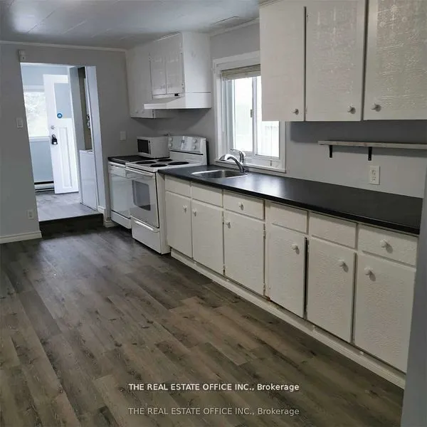 1274 Killarney Beach Road S