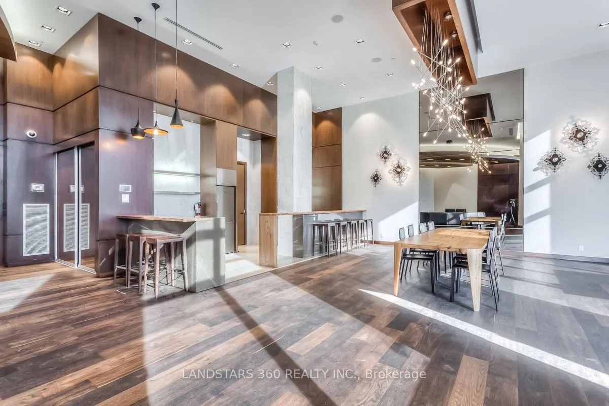 8228 Birchmount Road W, #529