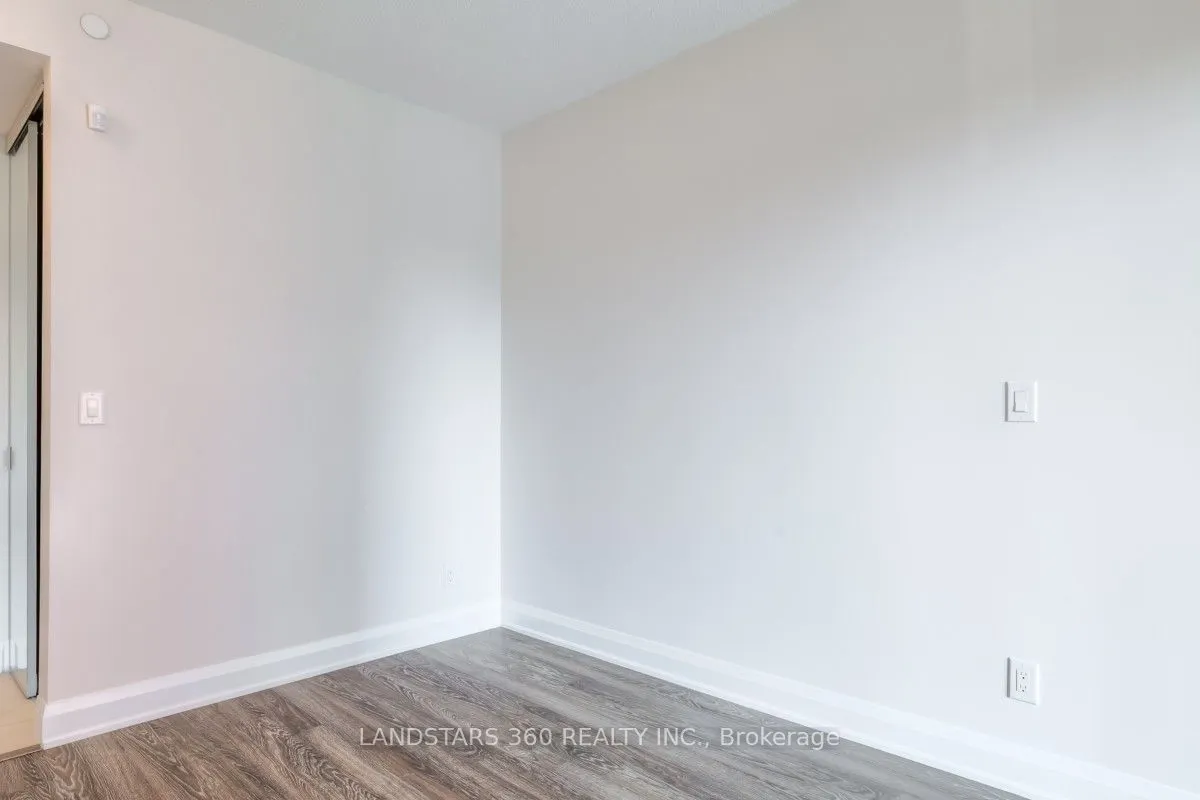 8228 Birchmount Road W, #529
