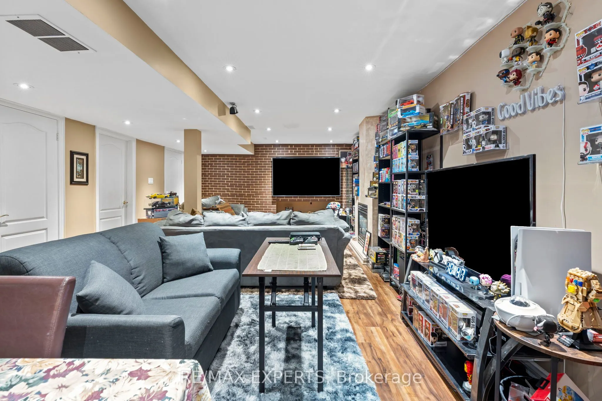 43 Water Garden Lane