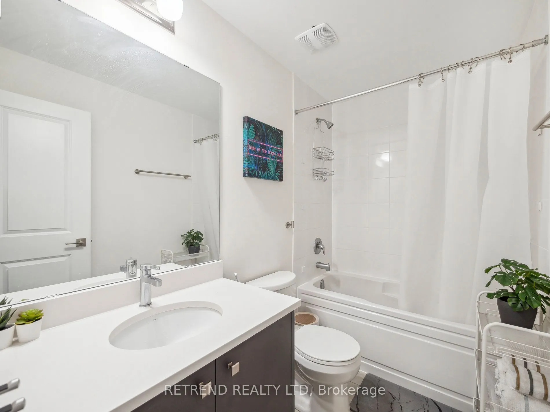 1 Bond Crescent, #9