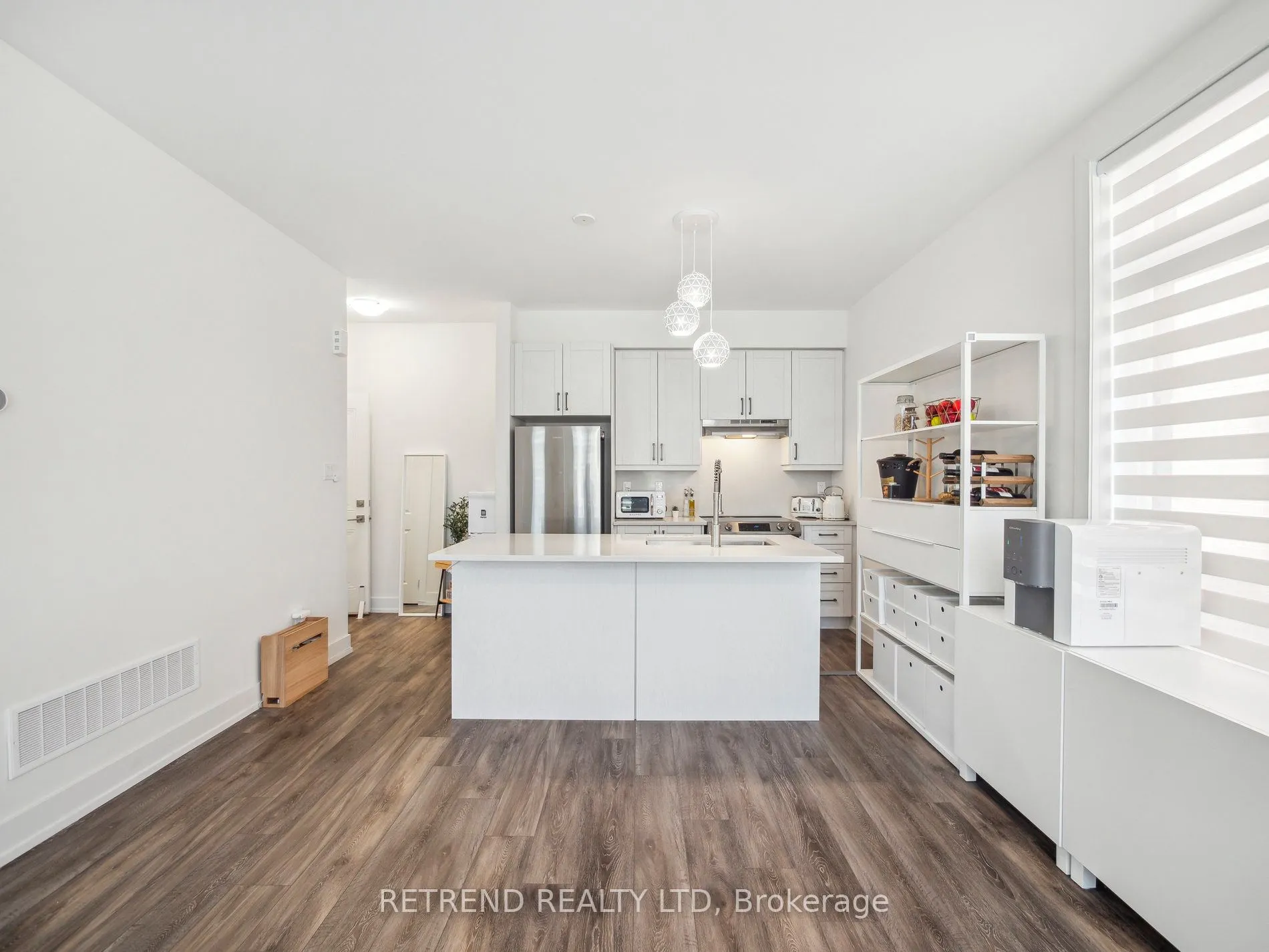1 Bond Crescent, #9