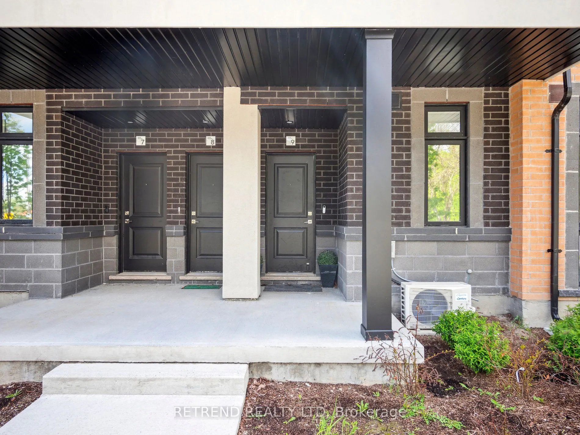1 Bond Crescent, #9
