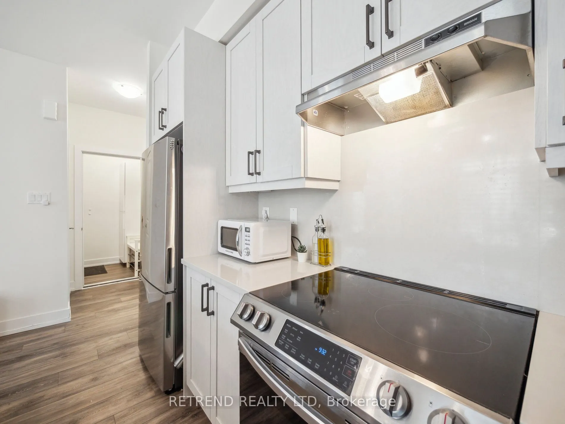 1 Bond Crescent, #9