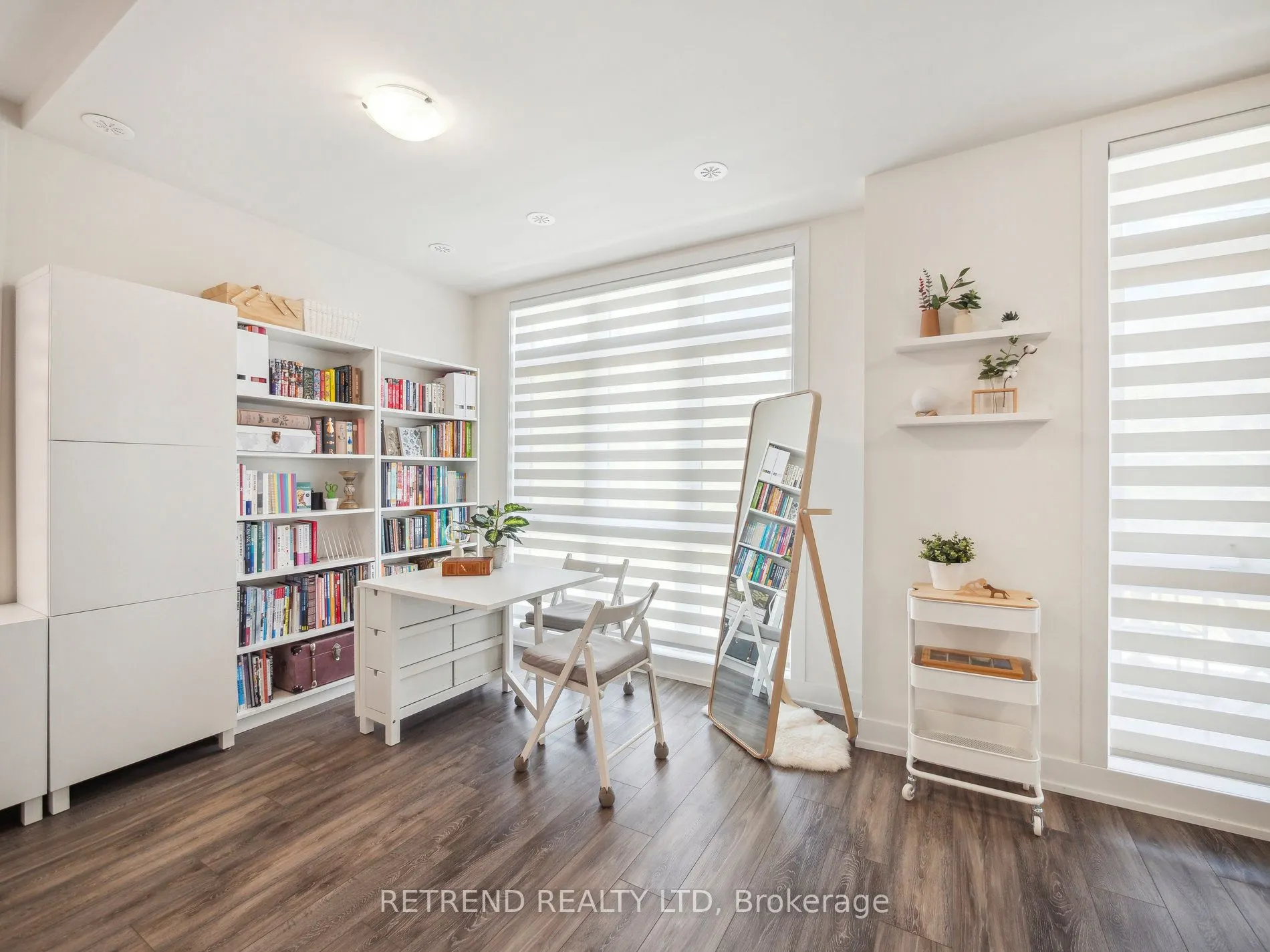 1 Bond Crescent, #9