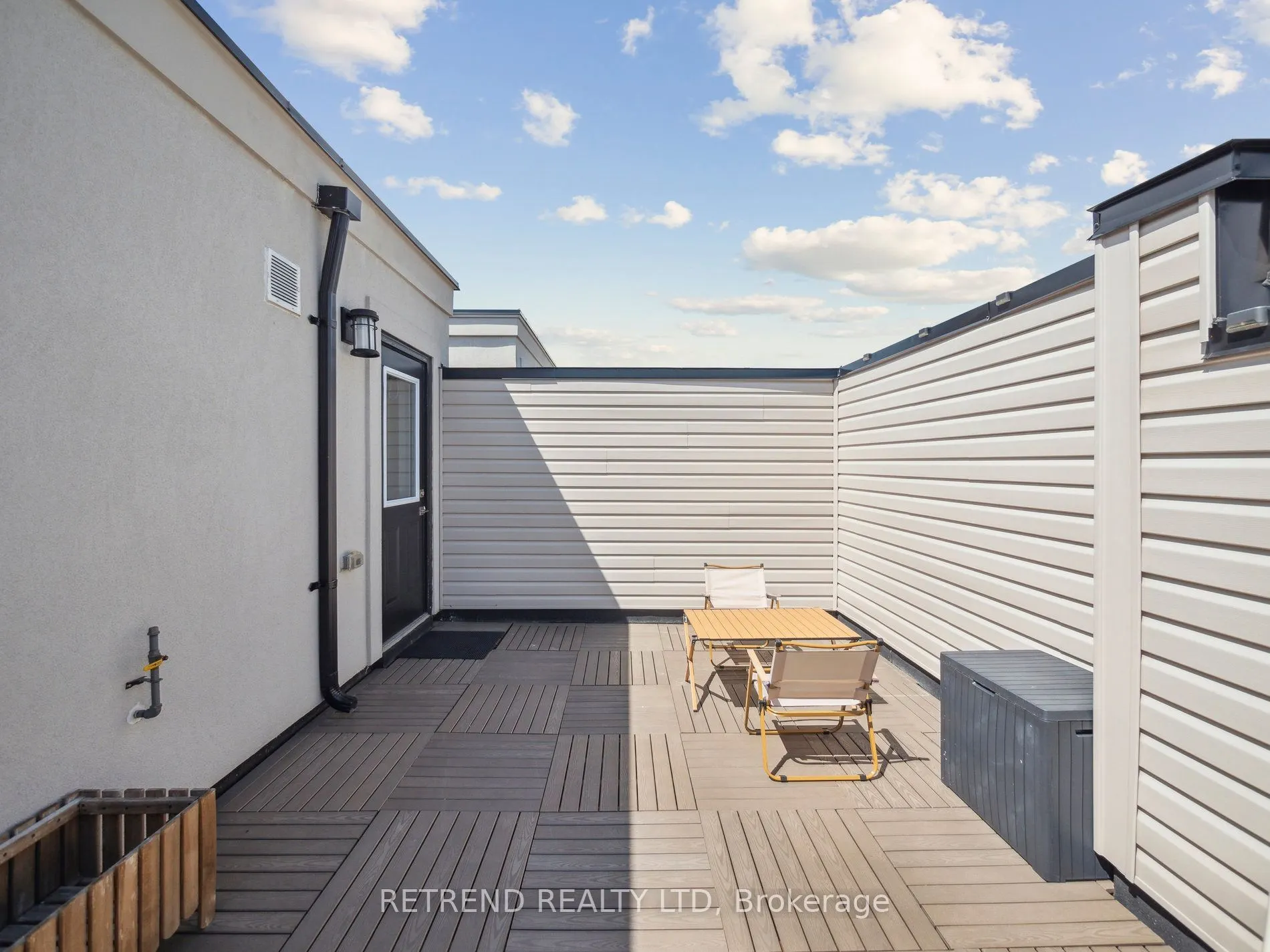 1 Bond Crescent, #9