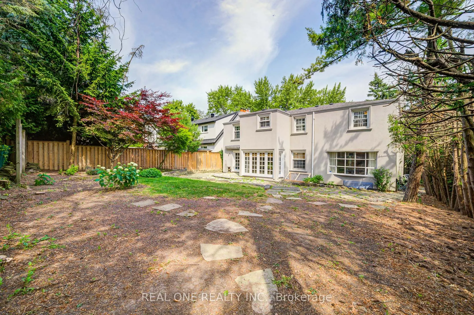 21 Alcaine Court