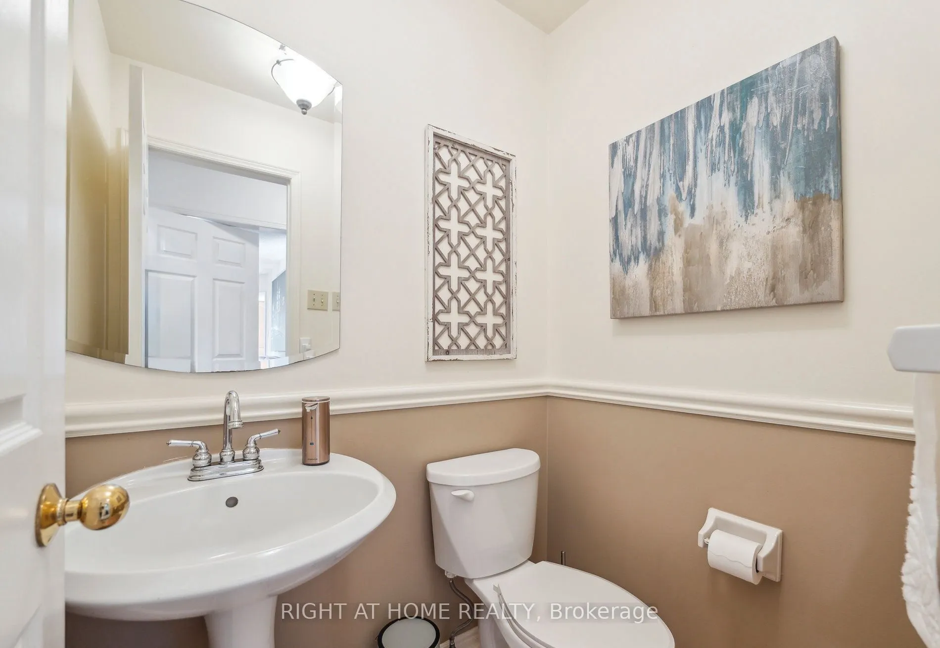 5 Keremeos Crescent