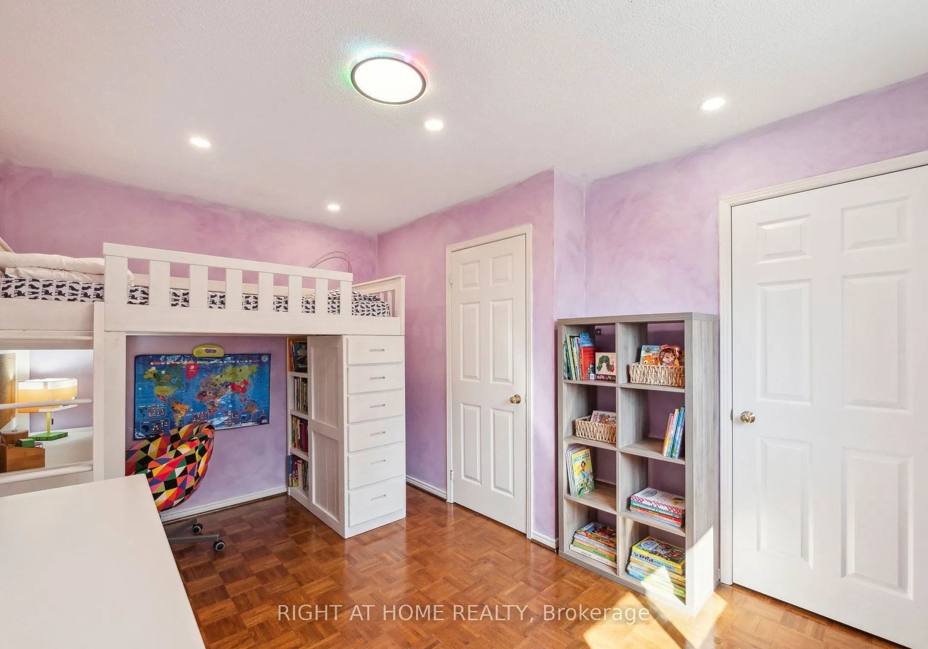 5 Keremeos Crescent