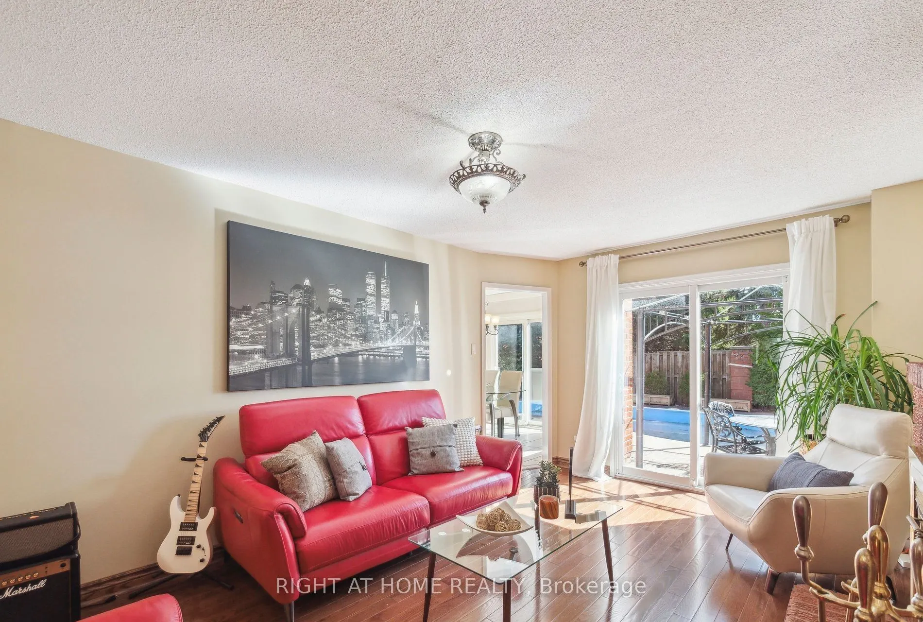 5 Keremeos Crescent