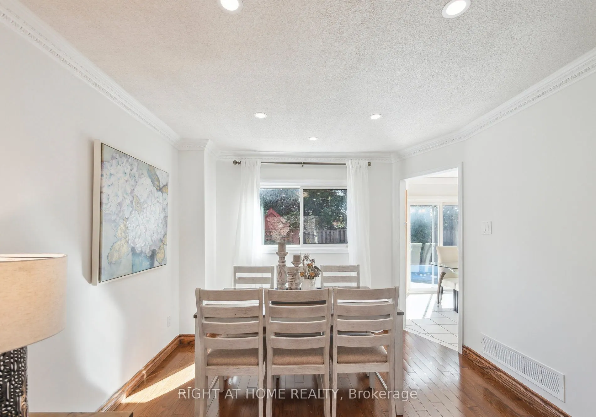 5 Keremeos Crescent